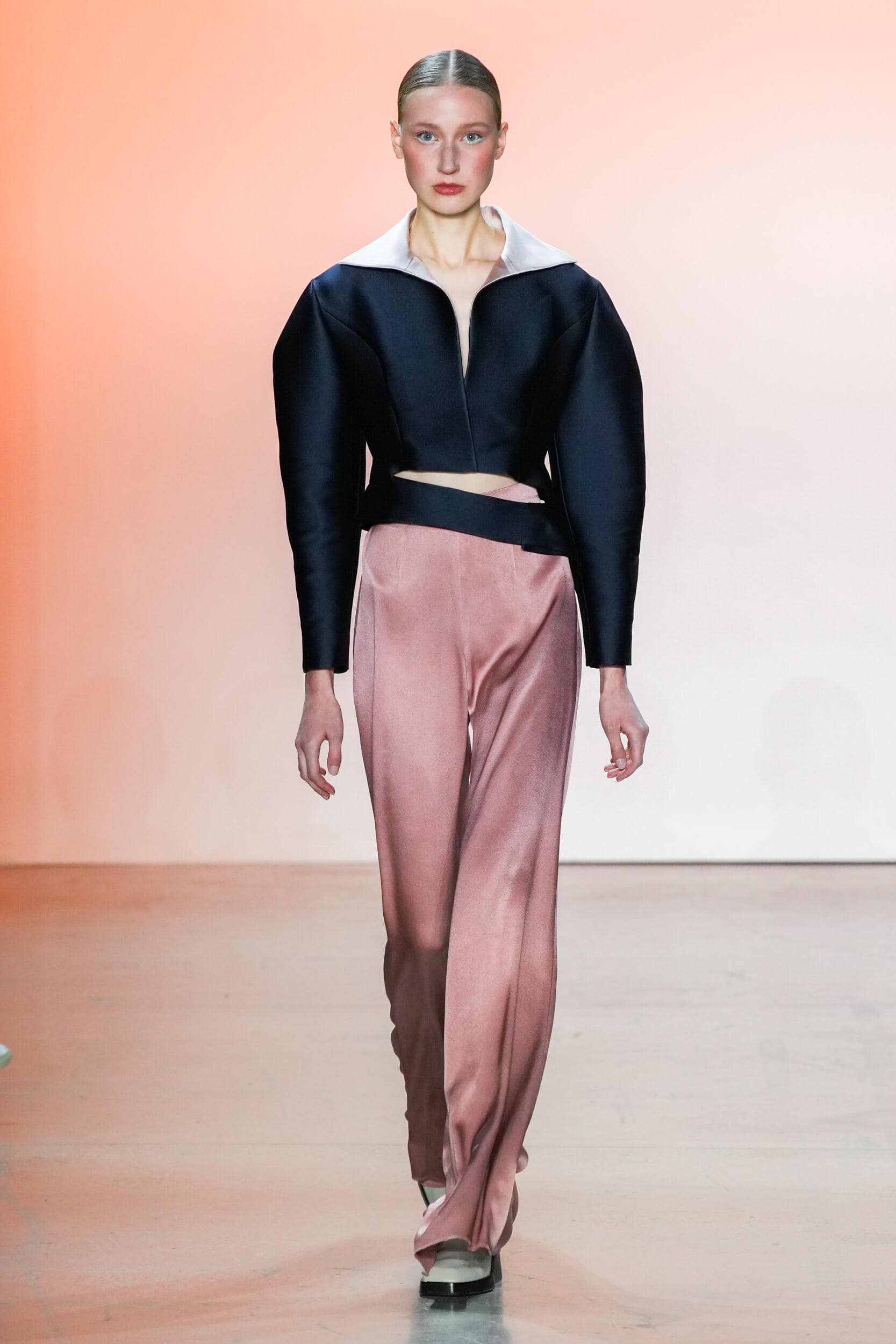 Son Jung Wan Fall 2023 Fashion Show