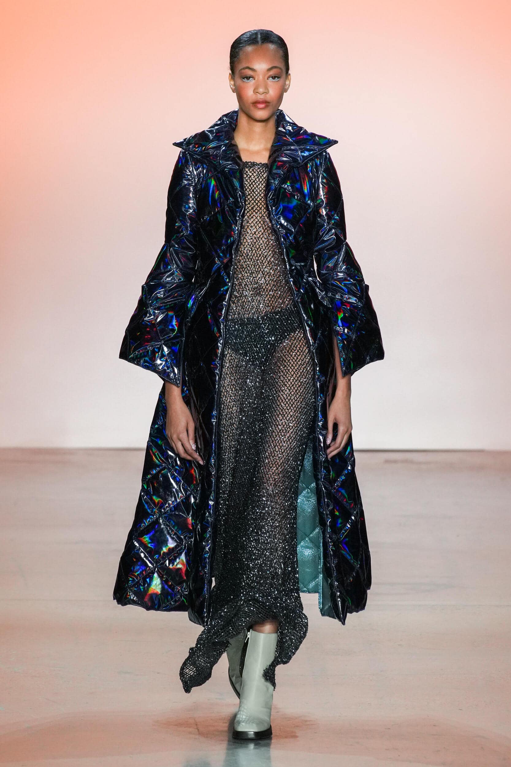 Son Jung Wan Fall 2023 Fashion Show