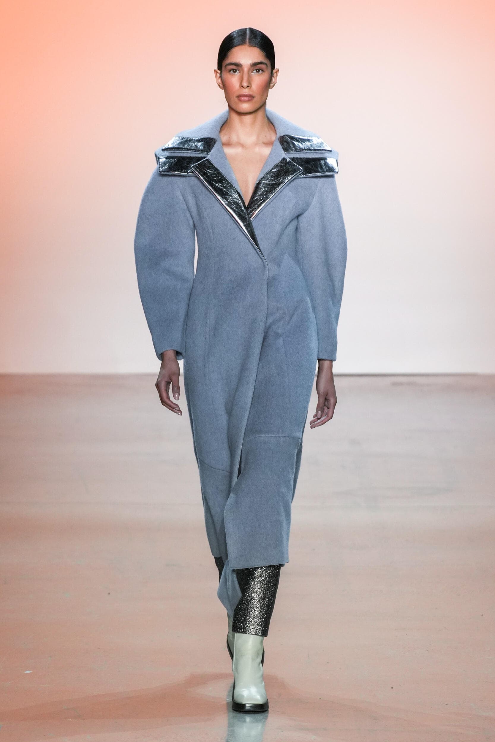 Son Jung Wan Fall 2023 Fashion Show