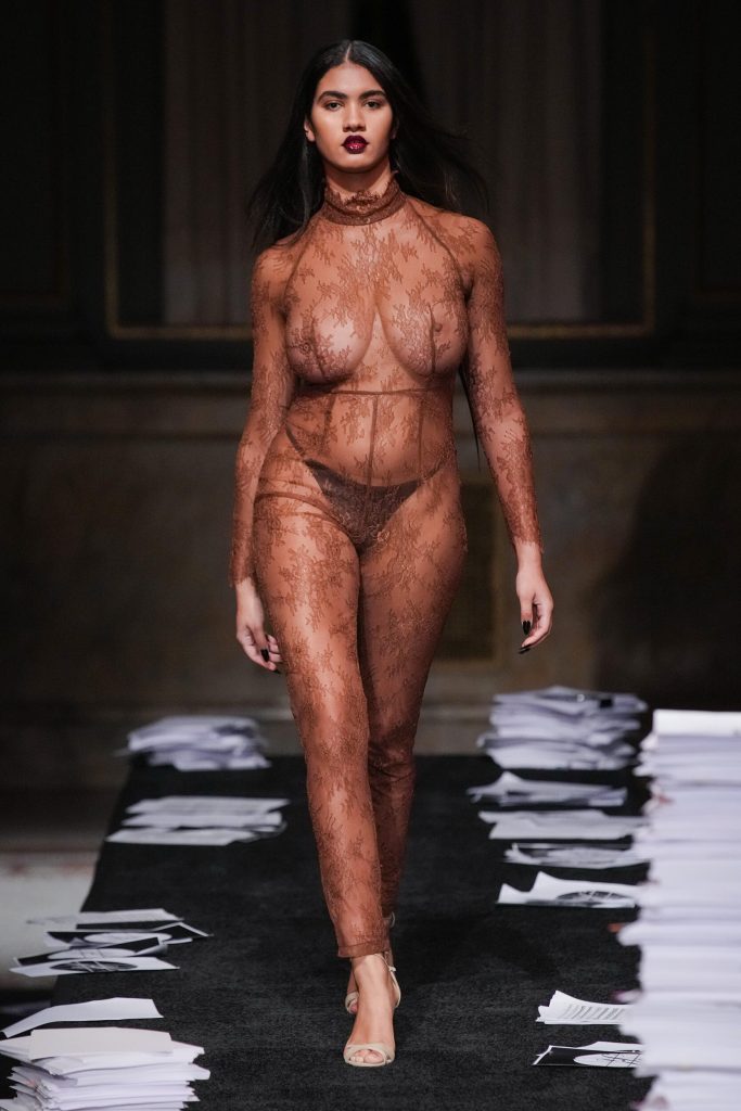 Kim Shui Fall 2023 Fashion Show