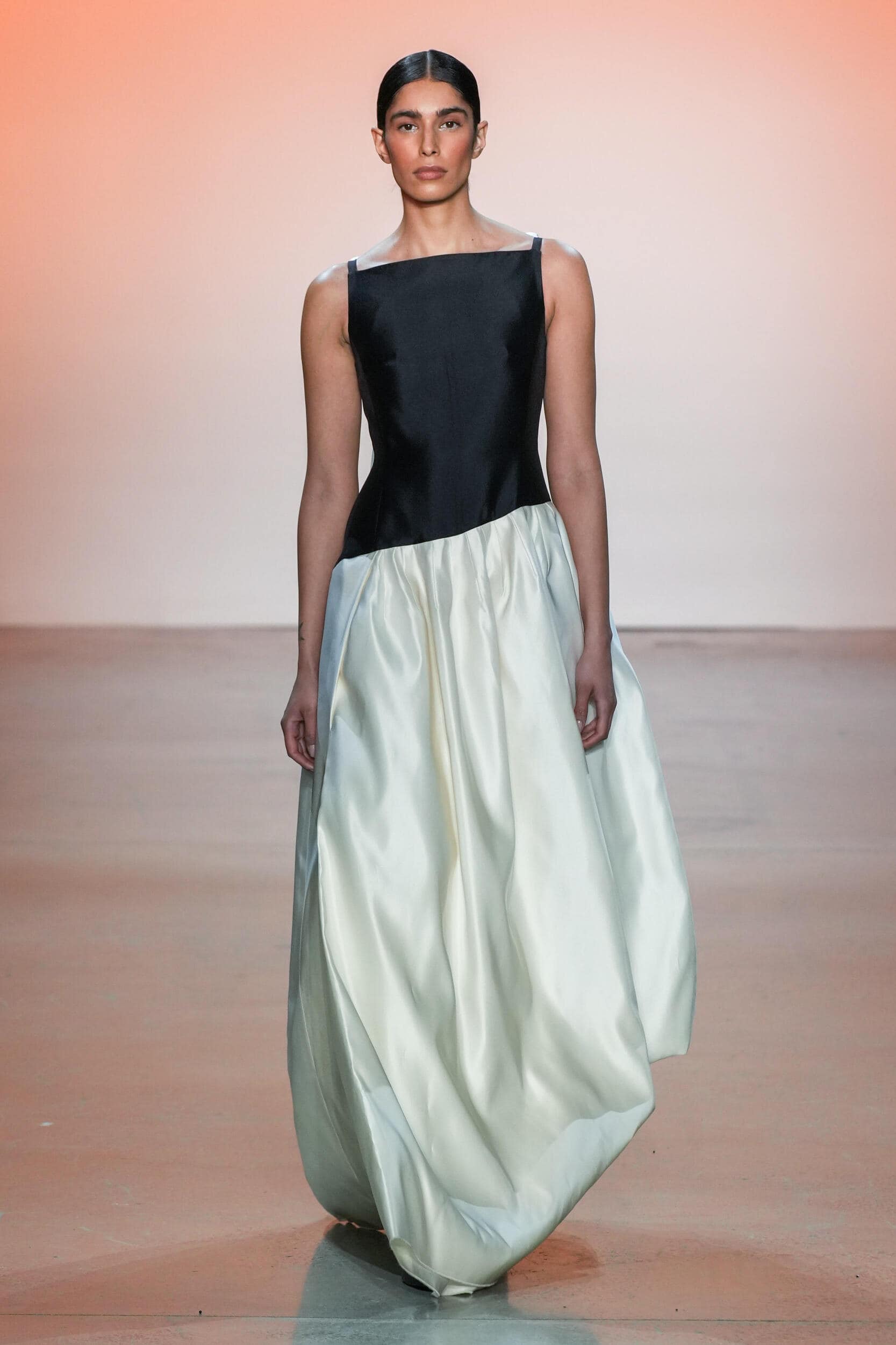 Son Jung Wan Fall 2023 Fashion Show