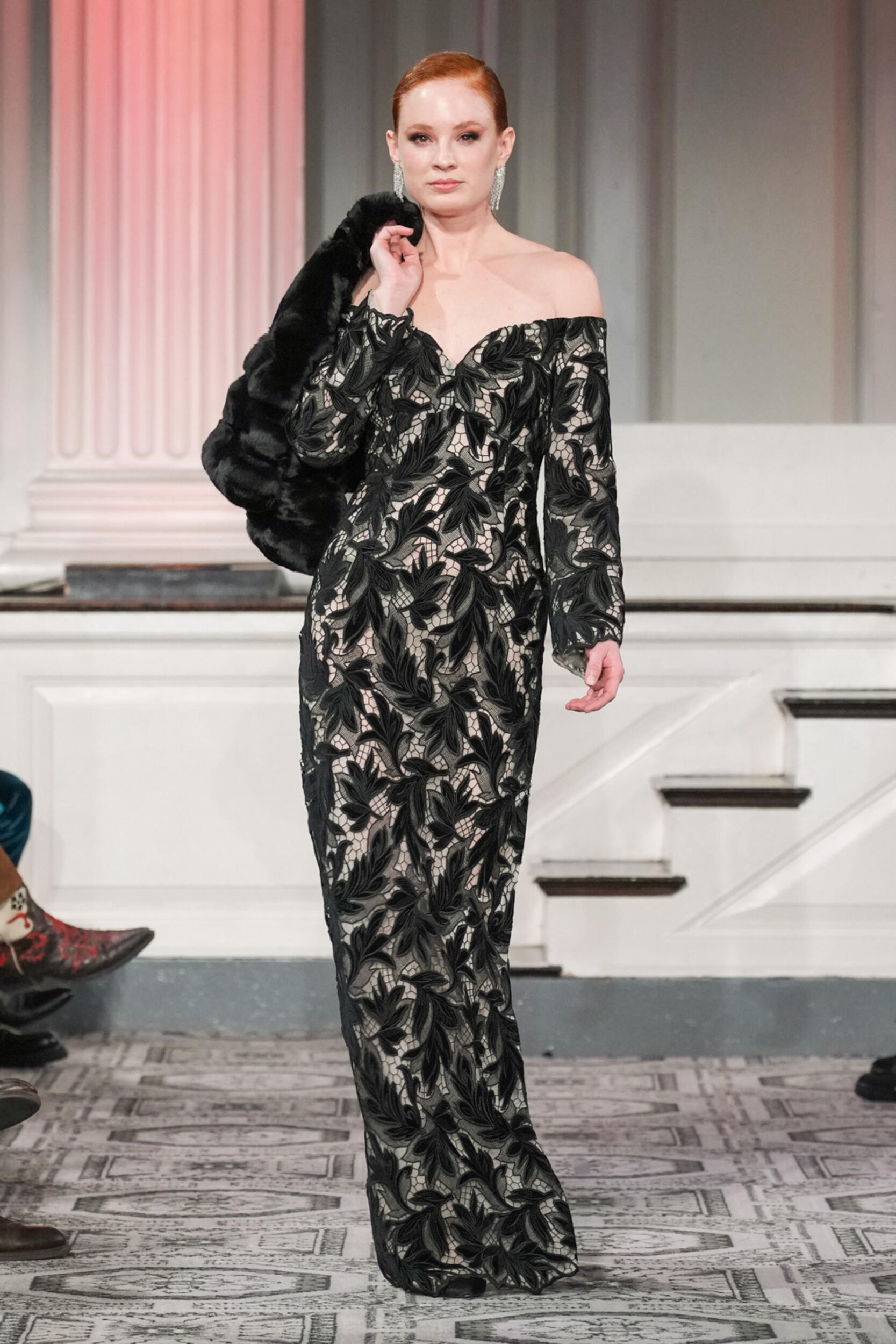 Dennis Basso Fall 2023 Fashion Show