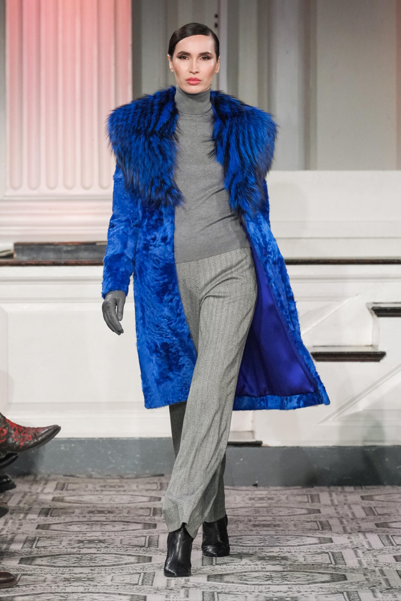 Dennis Basso Fall 2023 Fashion Show