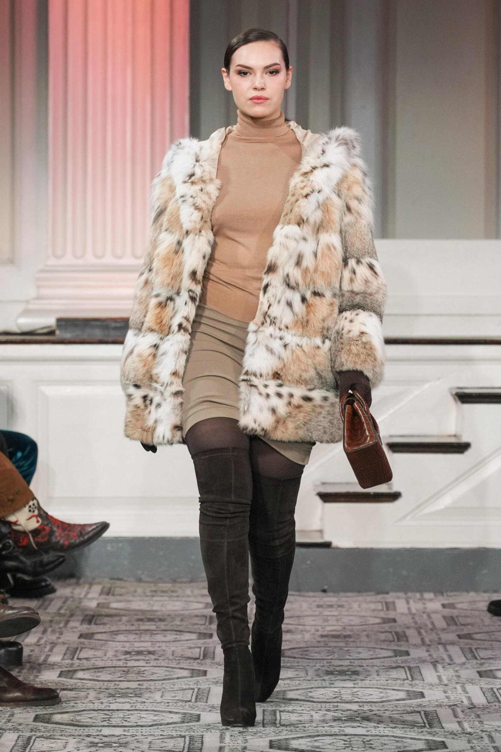 Dennis Basso Fall 2023 Fashion Show