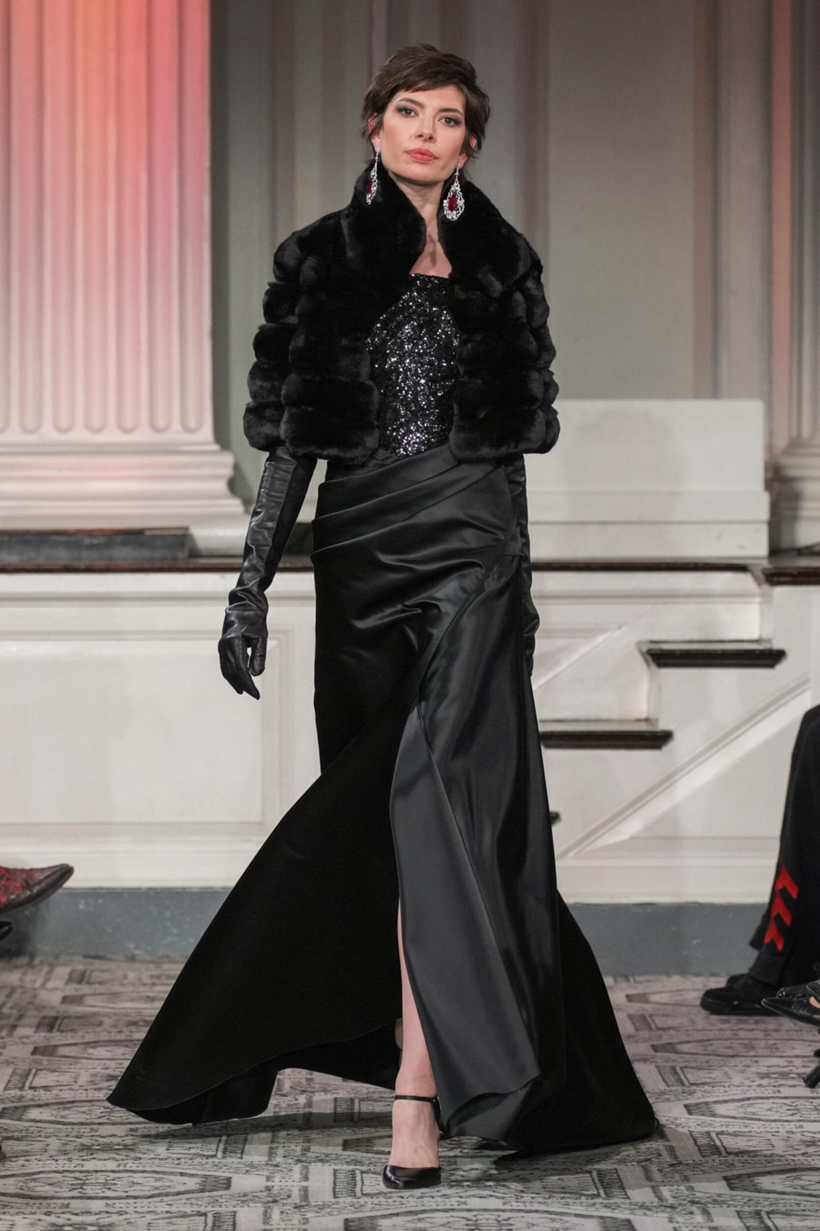 Dennis Basso Fall 2023 Fashion Show