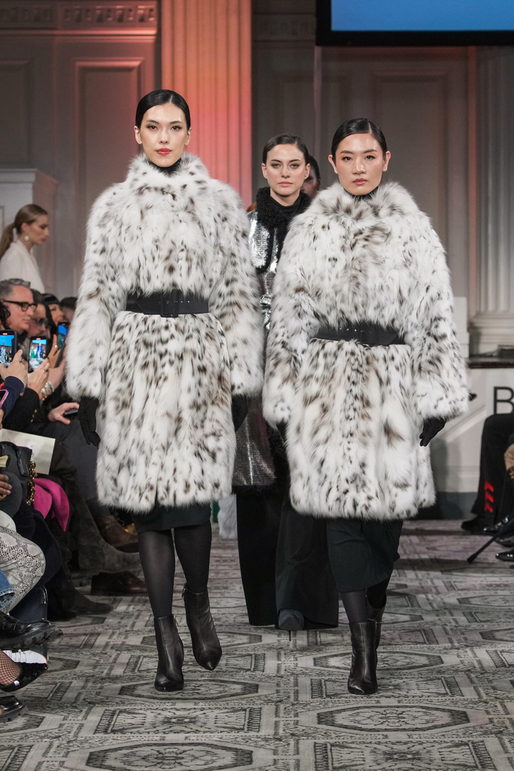 Dennis Basso Fall 2023 Fashion Show