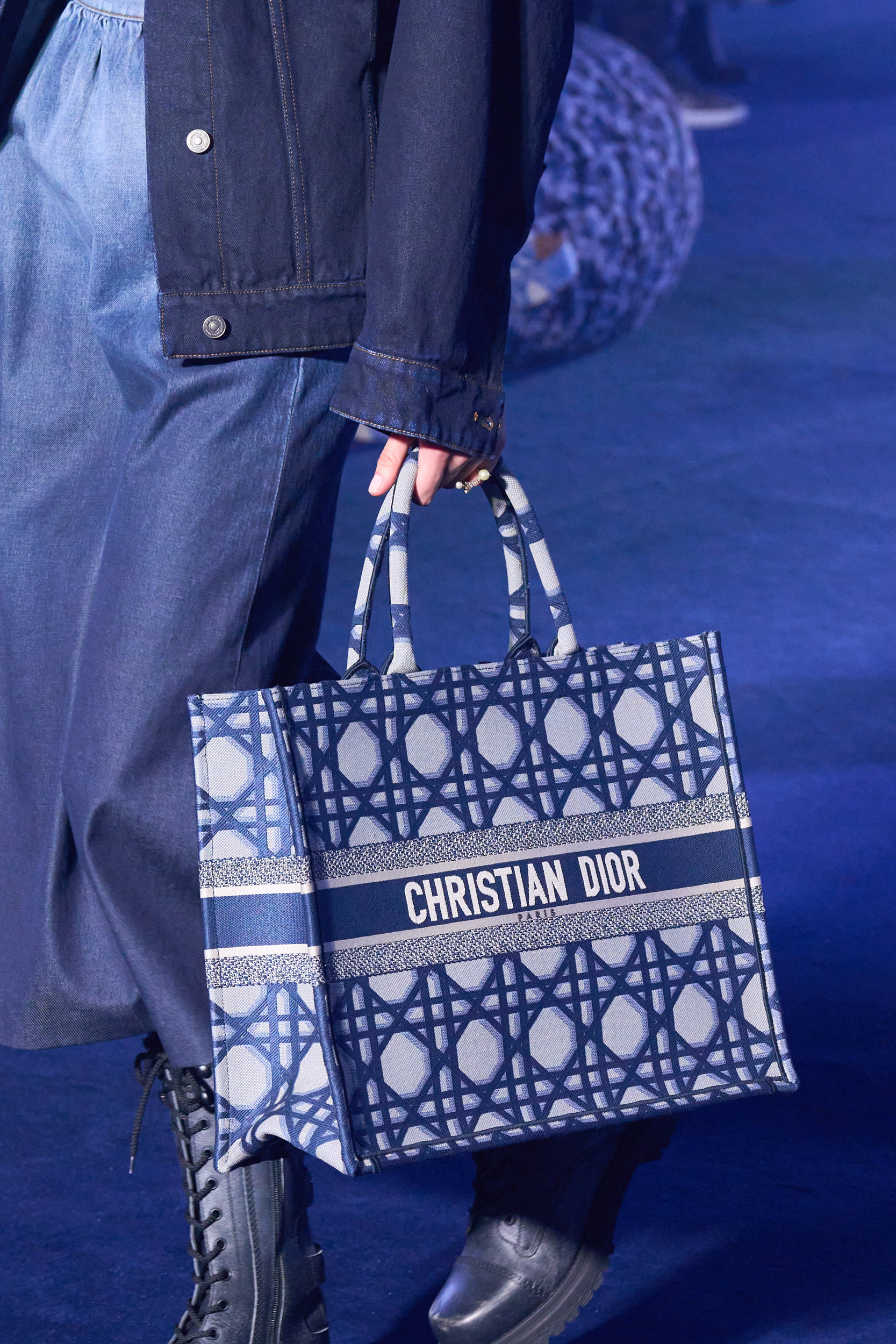 Christian Dior Fall 2023 Fashion Show Details