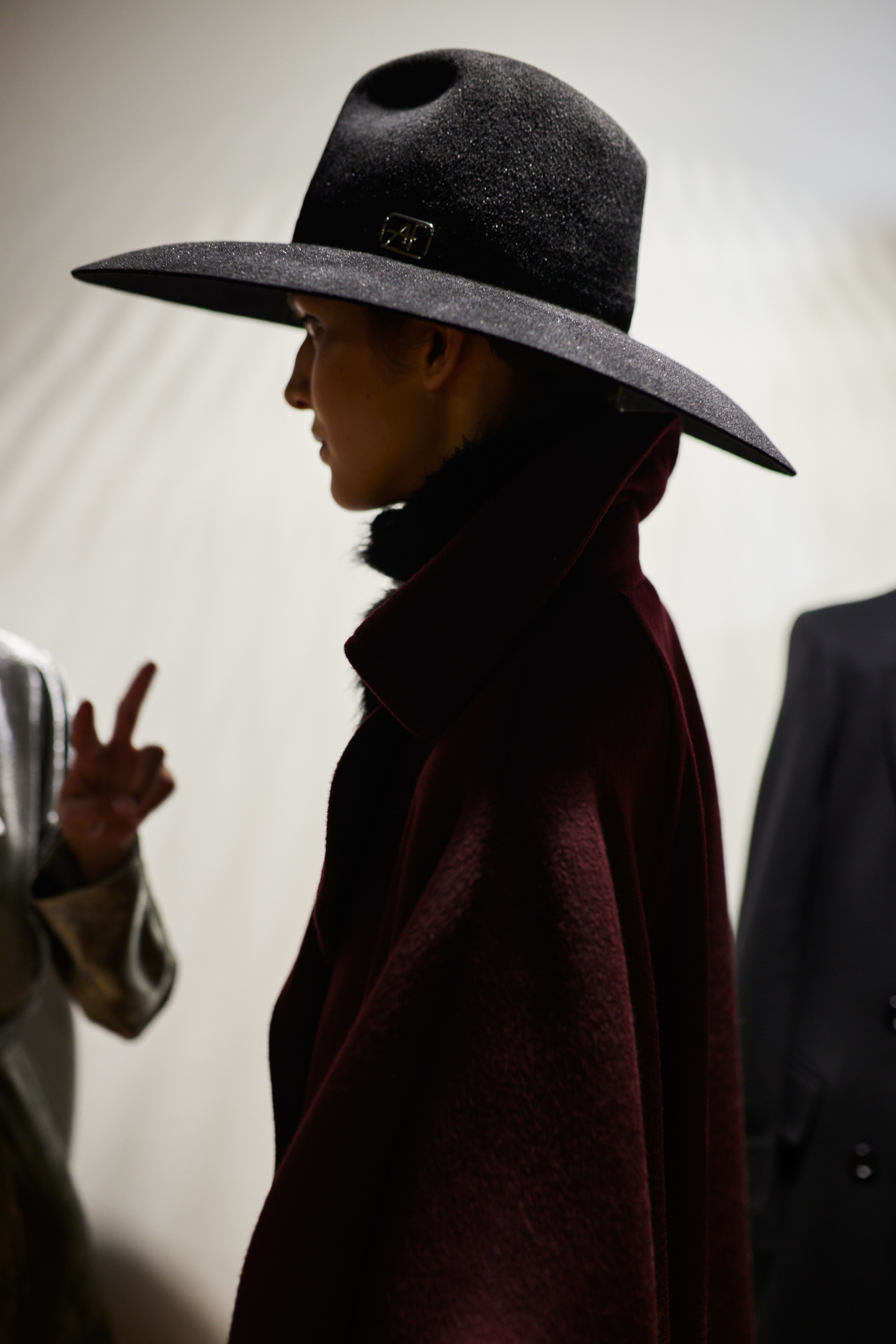 Alberta Ferretti Fall 2023 Fashion Show Backstage