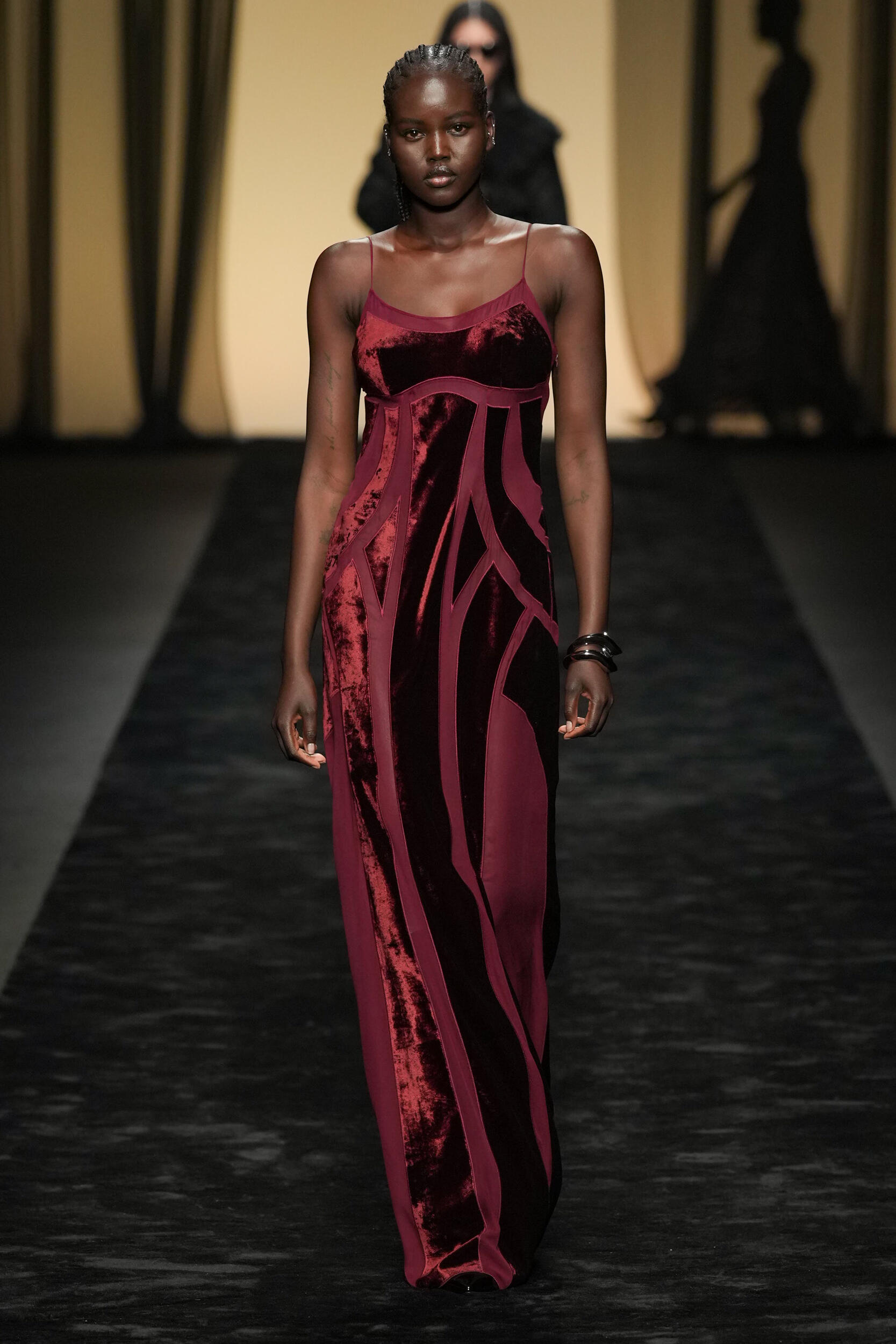 Alberta Ferretti Fall 2023 Fashion Show