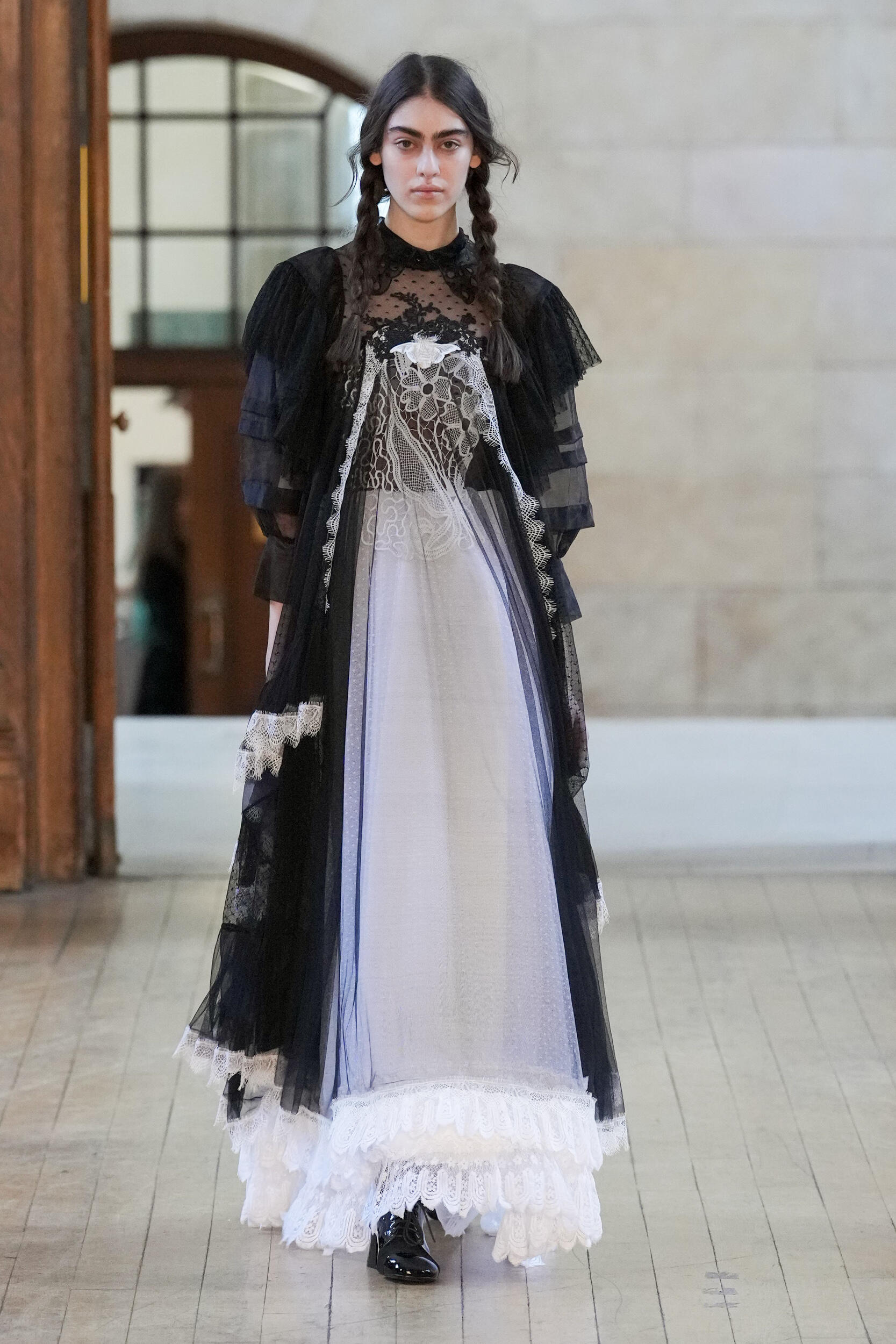 Bora Aksu Fall 2023 Fashion Show