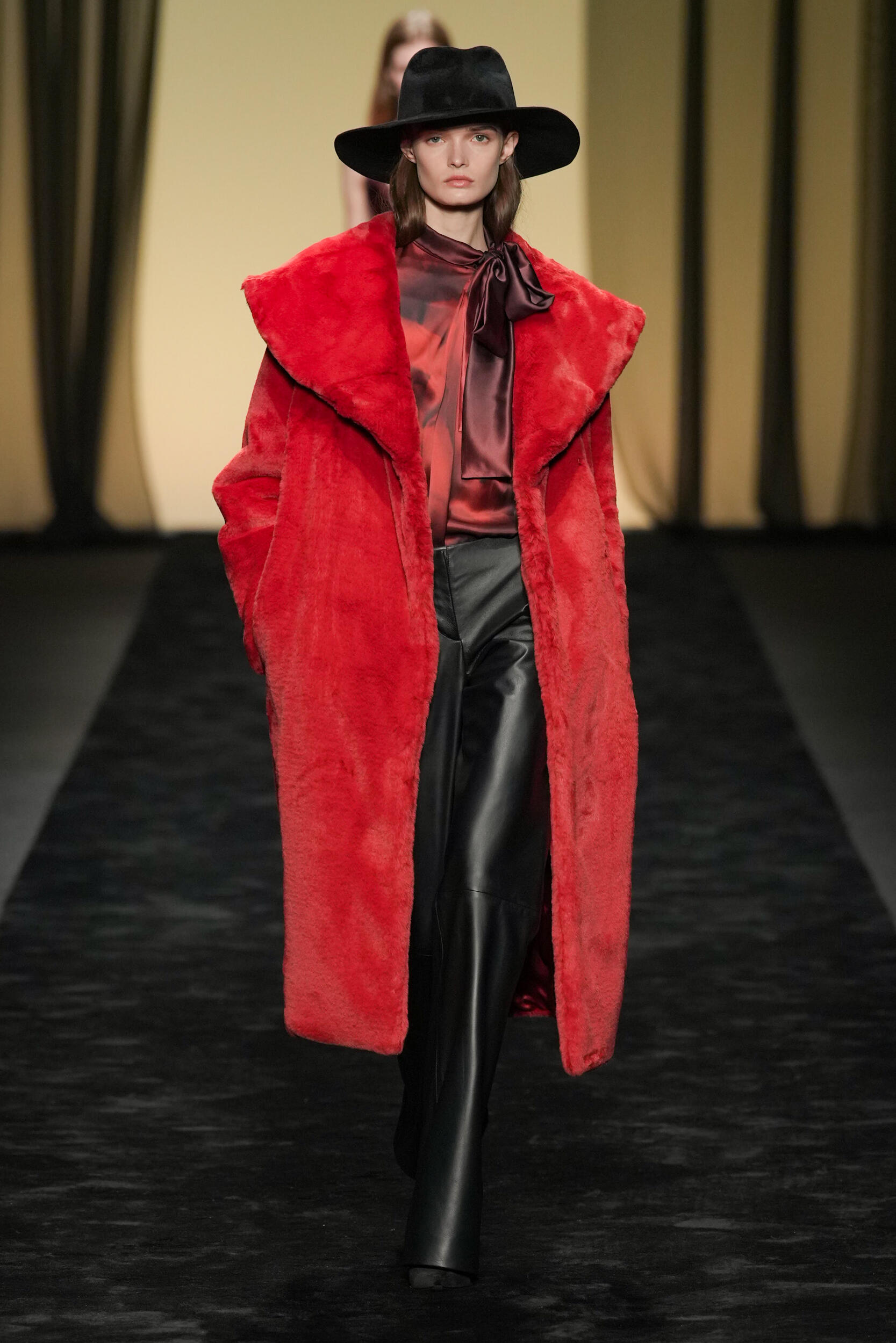 Alberta Ferretti Fall 2023 Fashion Show