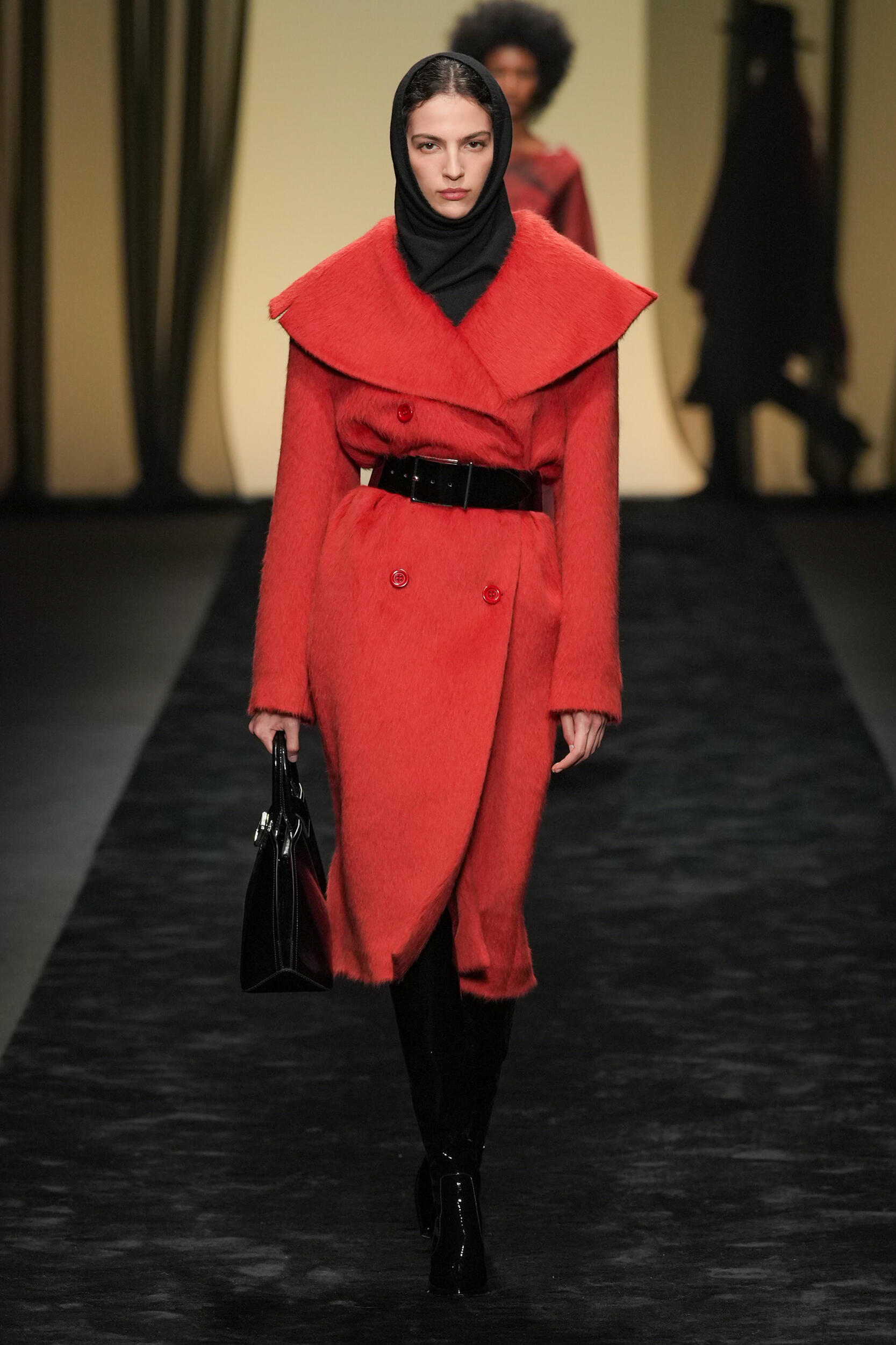 Alberta Ferretti Fall 2023 Fashion Show