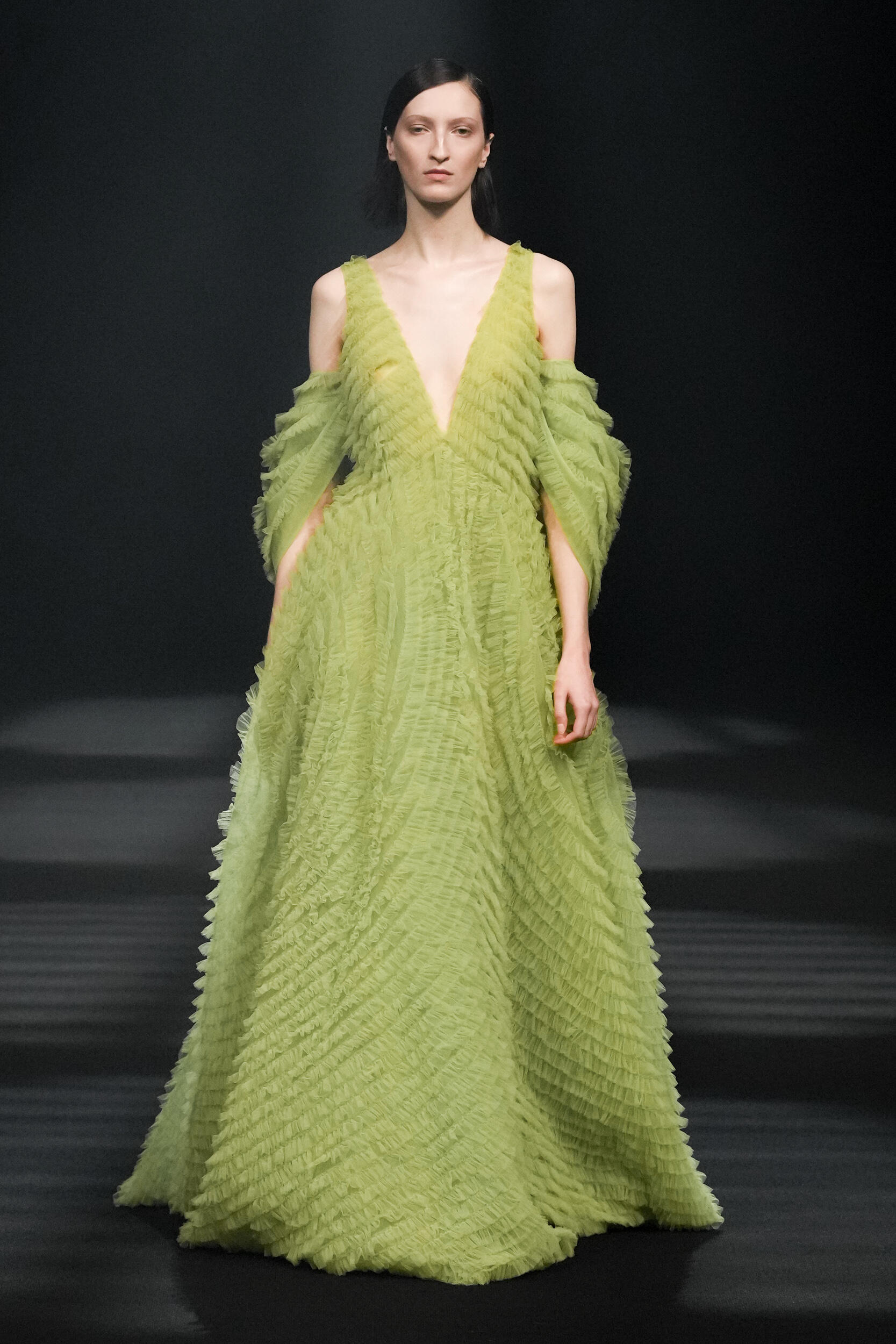 Huishan Zhang Fall 2023 Fashion Show