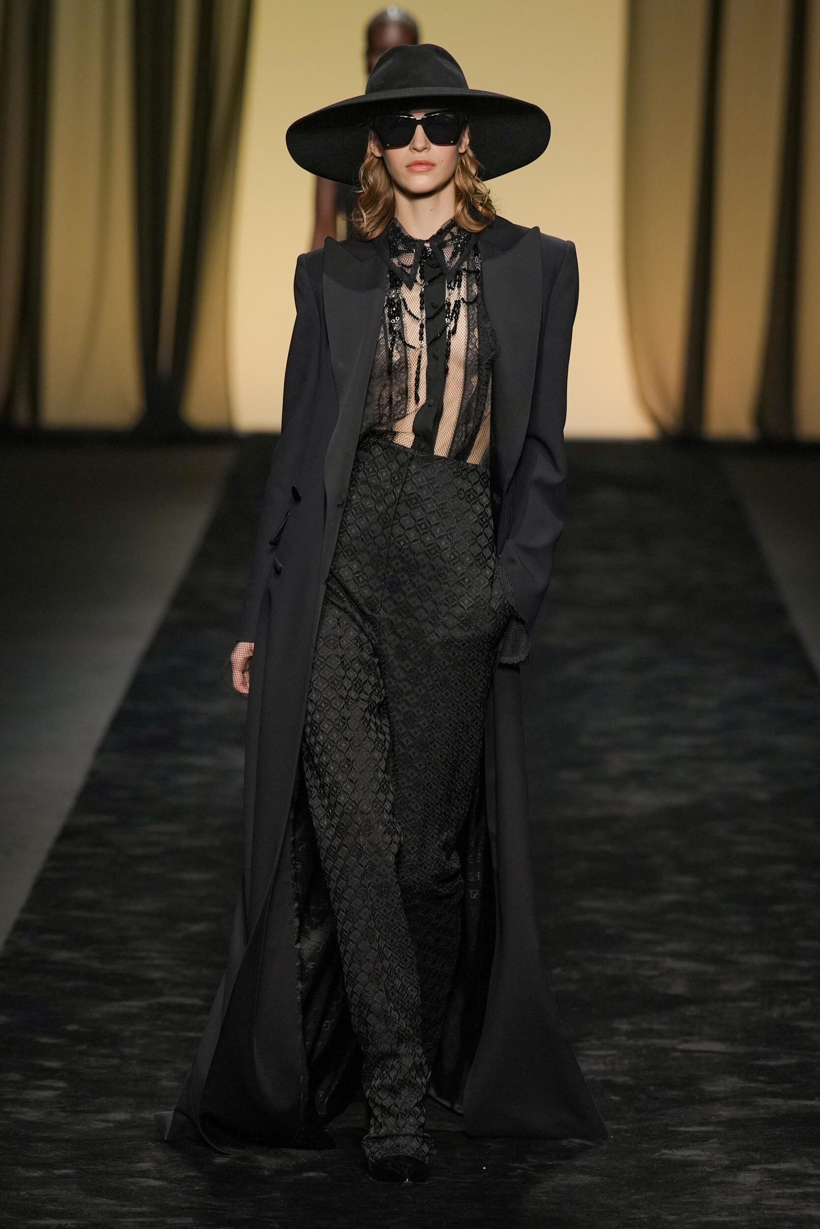 Alberta Ferretti Fall 2023 Fashion Show