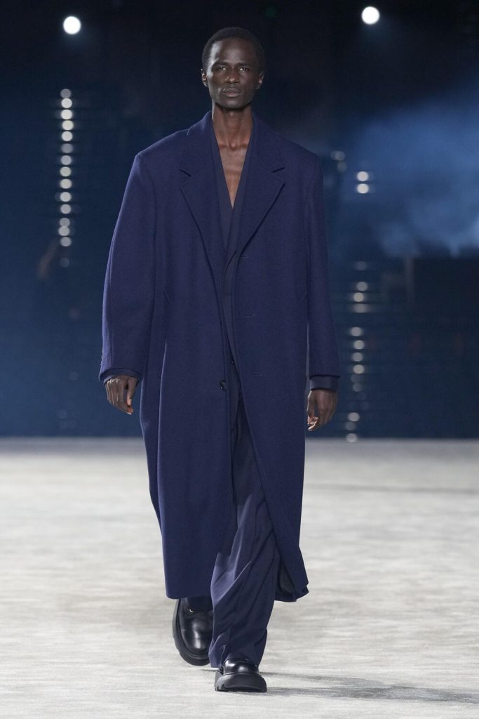 Long Coats Fall 2023 Fashion Trend | The Impression