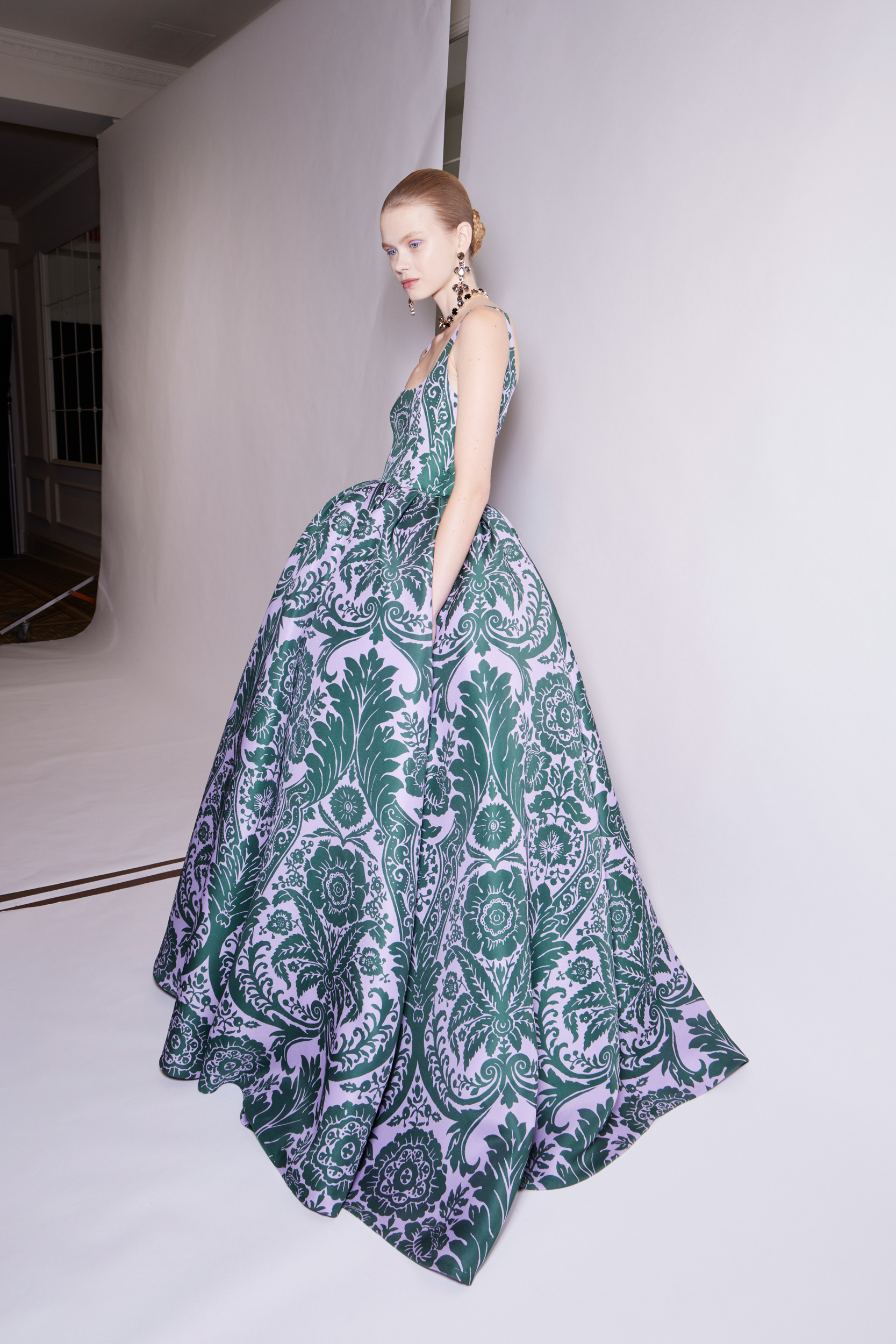 Carolina Herrera Fall 2023 Fashion Show Backstage