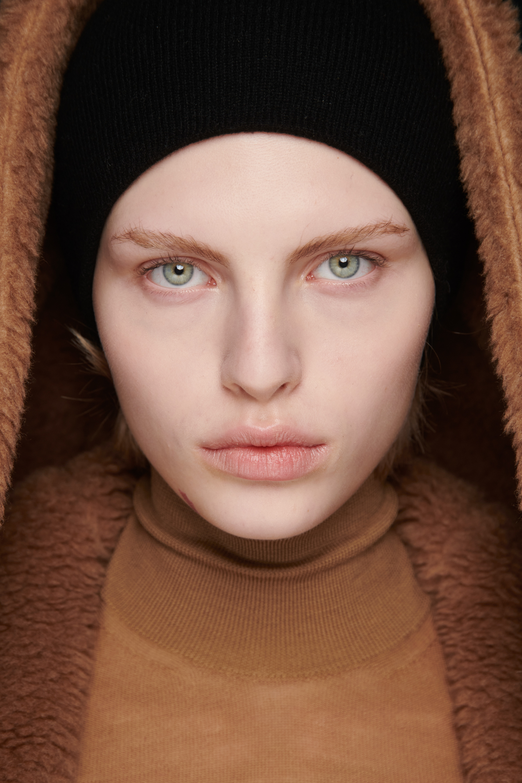 Max Mara Fall 2023 Fashion Show Backstage