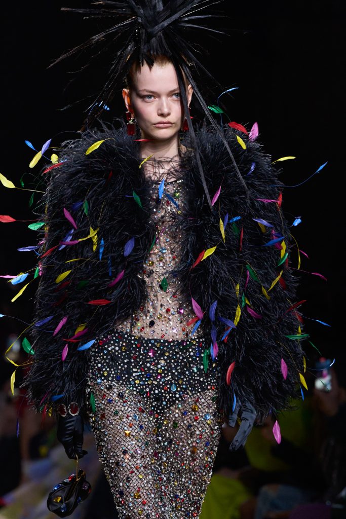 Moschino Fall 2023 Fashion Show Details | The Impression