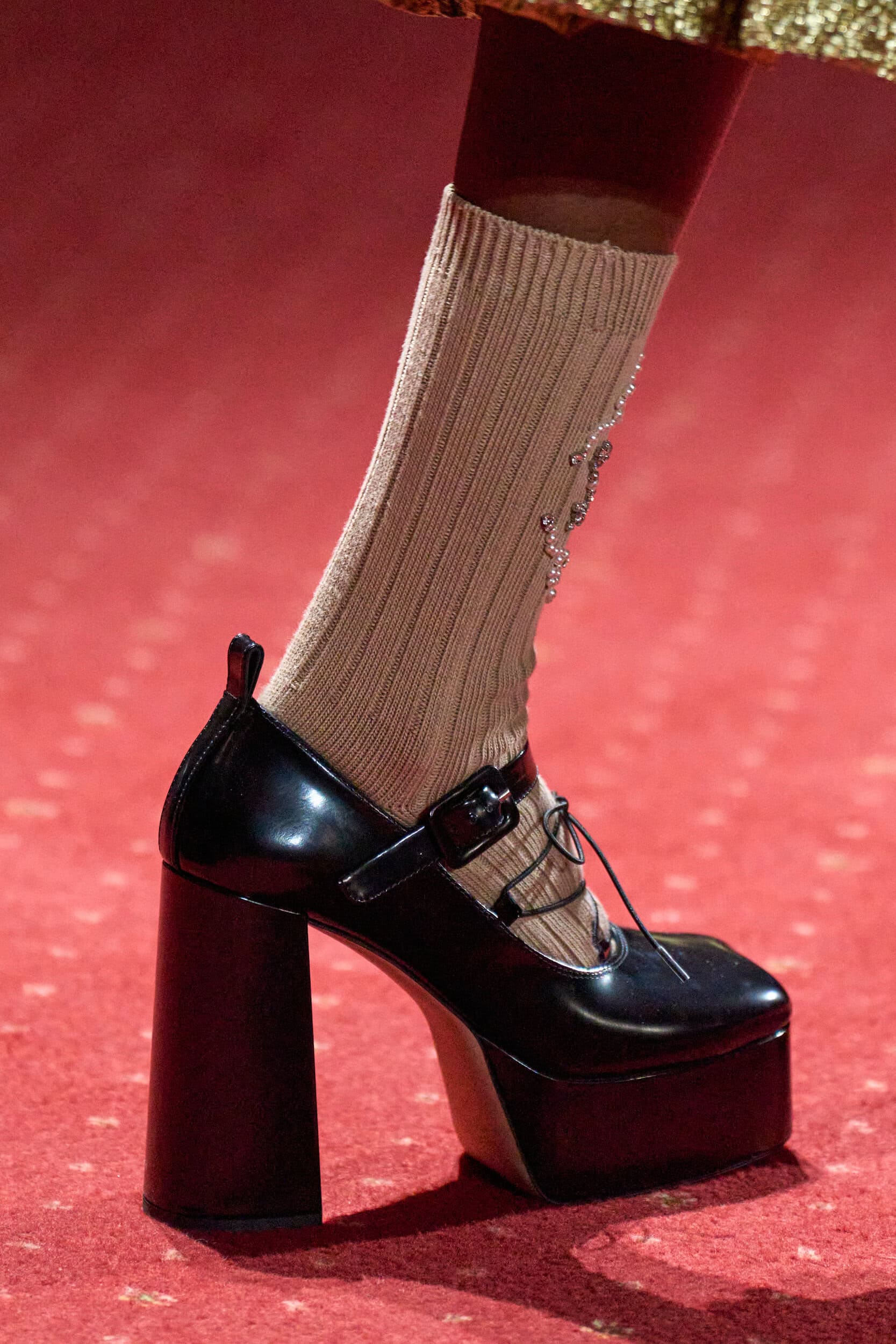 Simone Rocha Fall 2023 Fashion Show Details