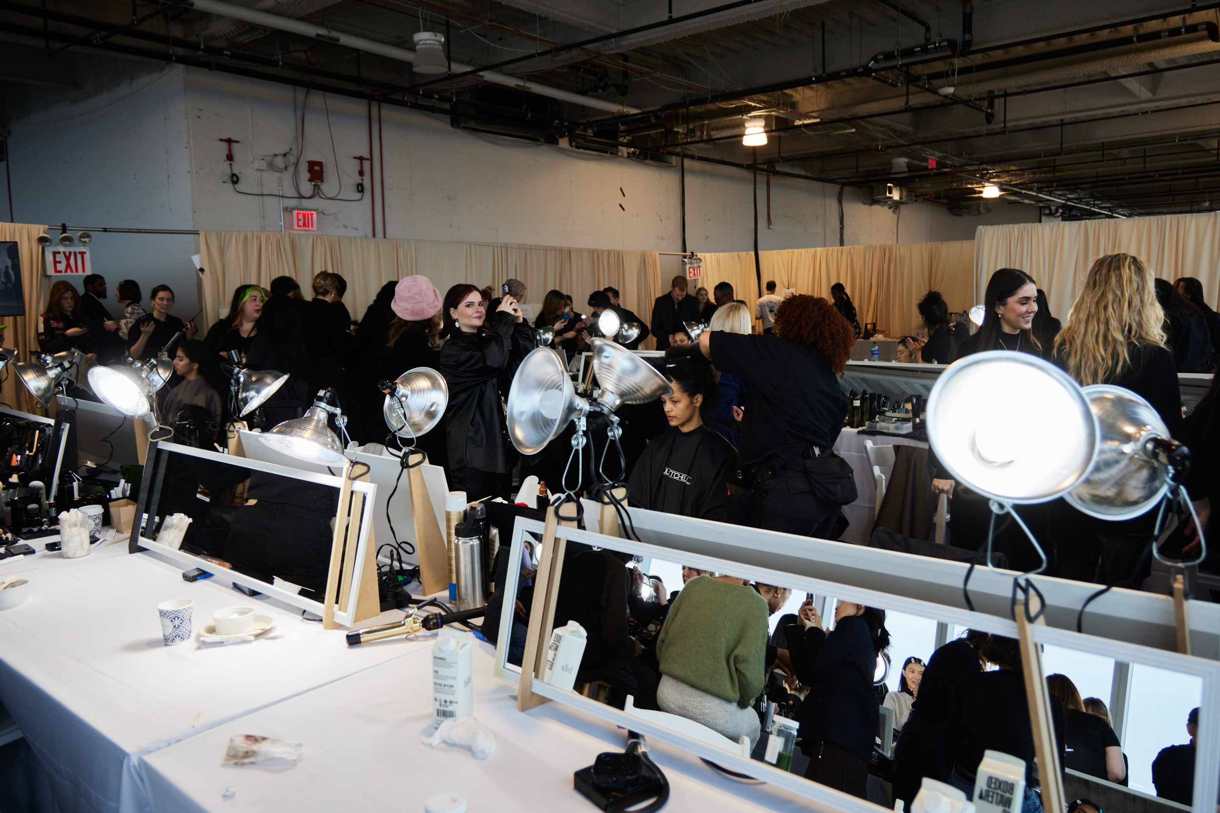 Ulla Johnson Fall 2023 Fashion Show Backstage