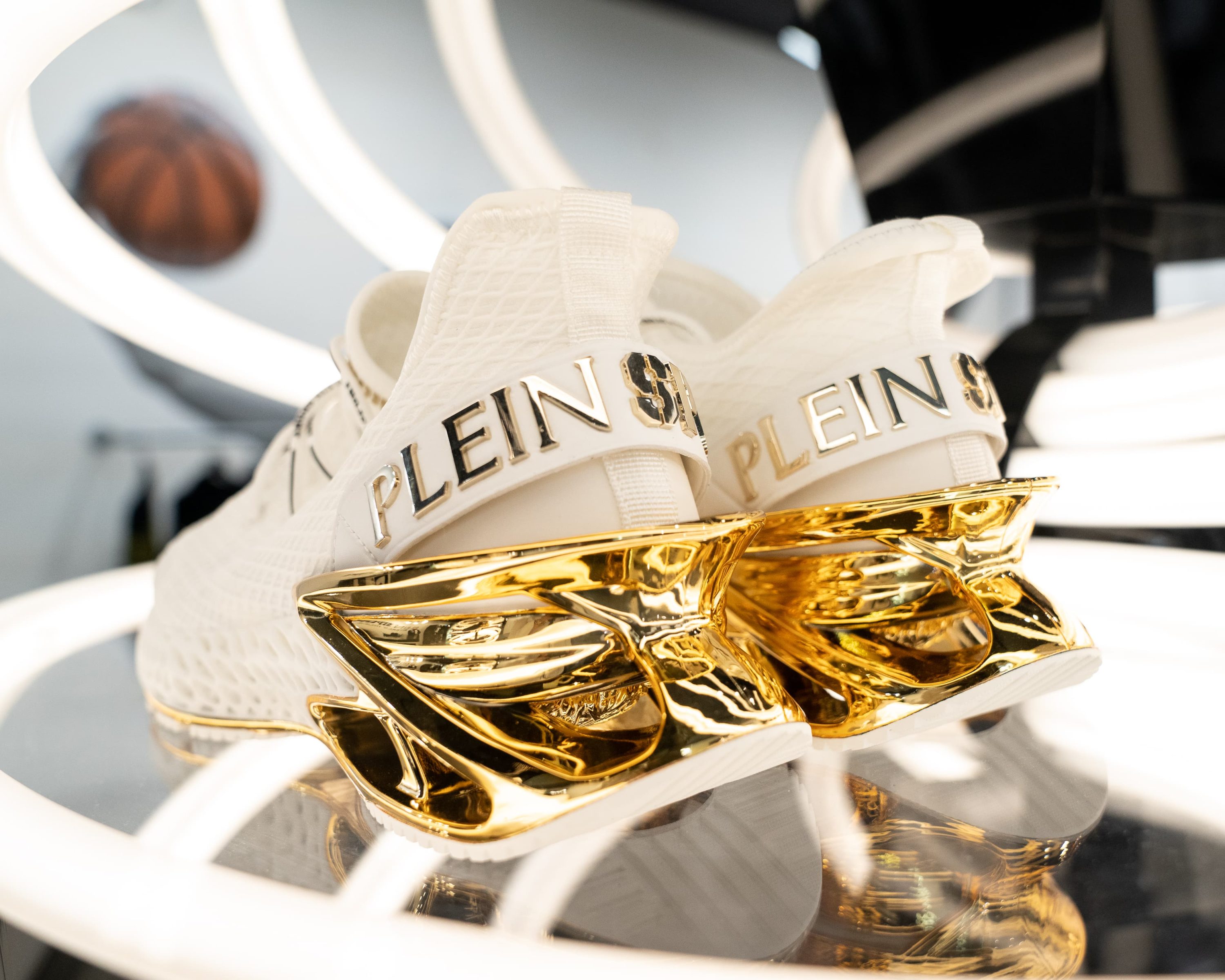 Philipp Plein opens up his new boutique at the Los Angeles Beverly Center -  VRAI Magazine