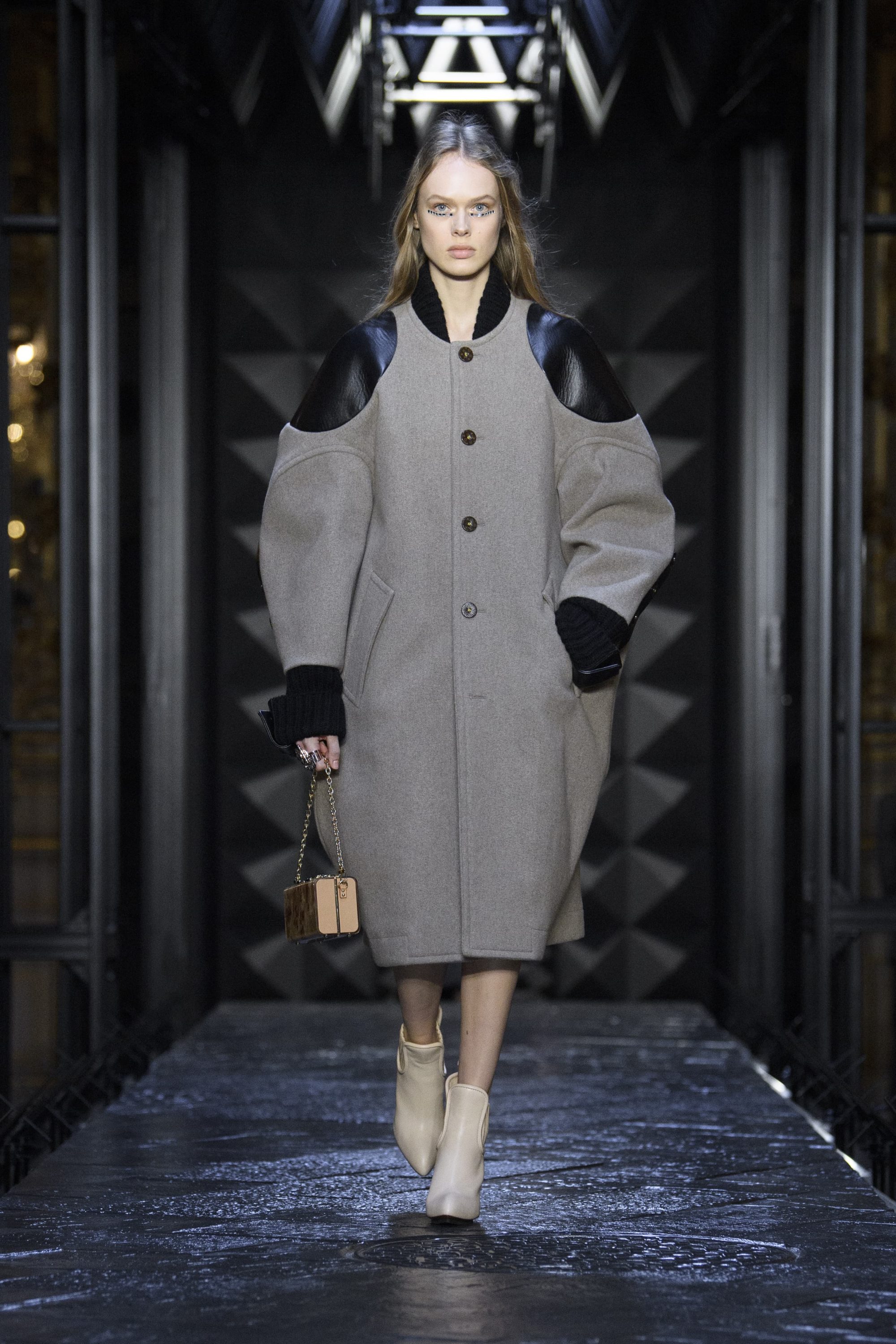 Louis Vuitton Fall 2023 Fashion Show