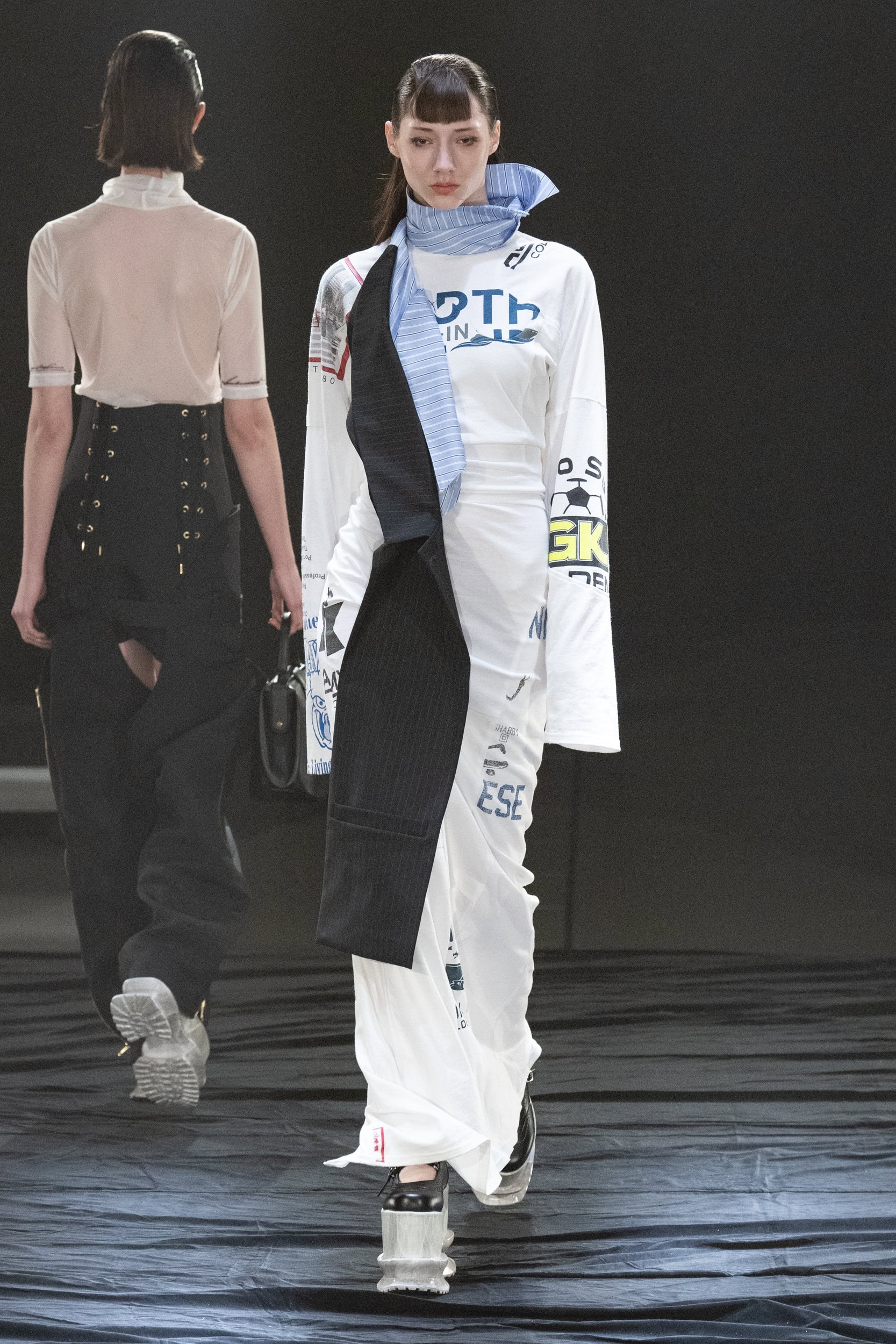 Akikoaoki Fall 2023 Fashion Show 