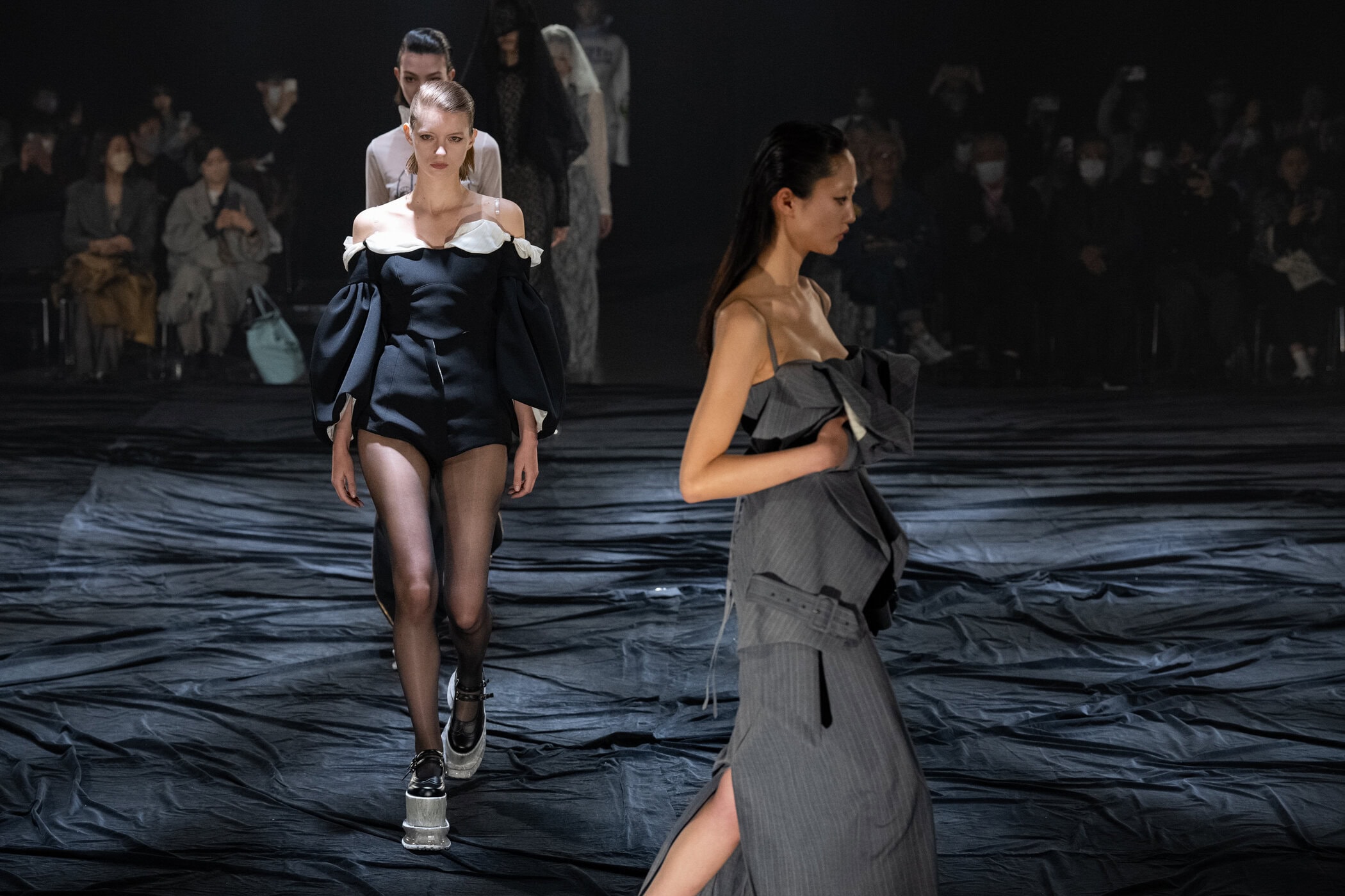 Akikoaoki Fall 2023 Fashion Show 