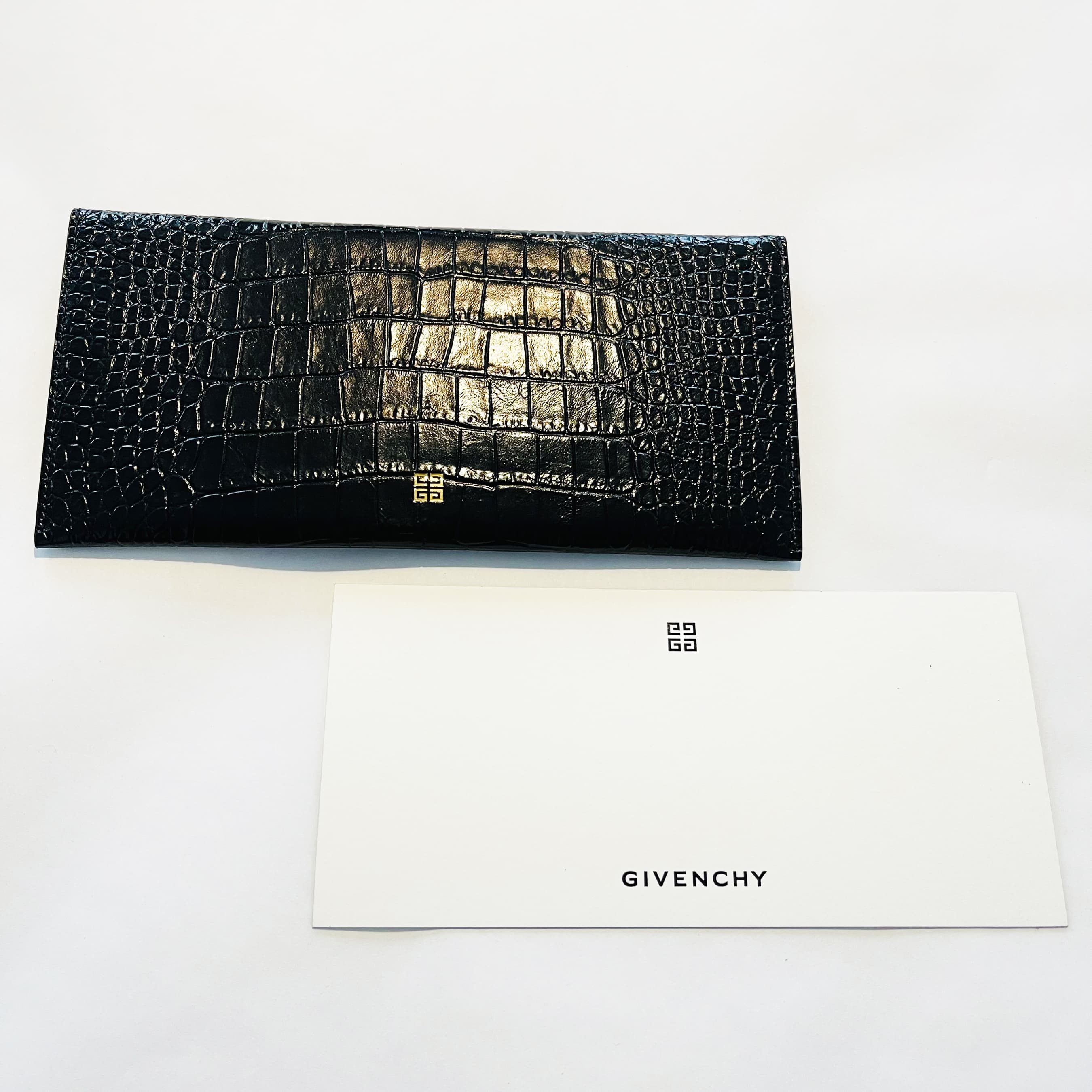 Best Invitations for Women's Fall 2023 RTW Fashion Shows photo of invite from Givenchy