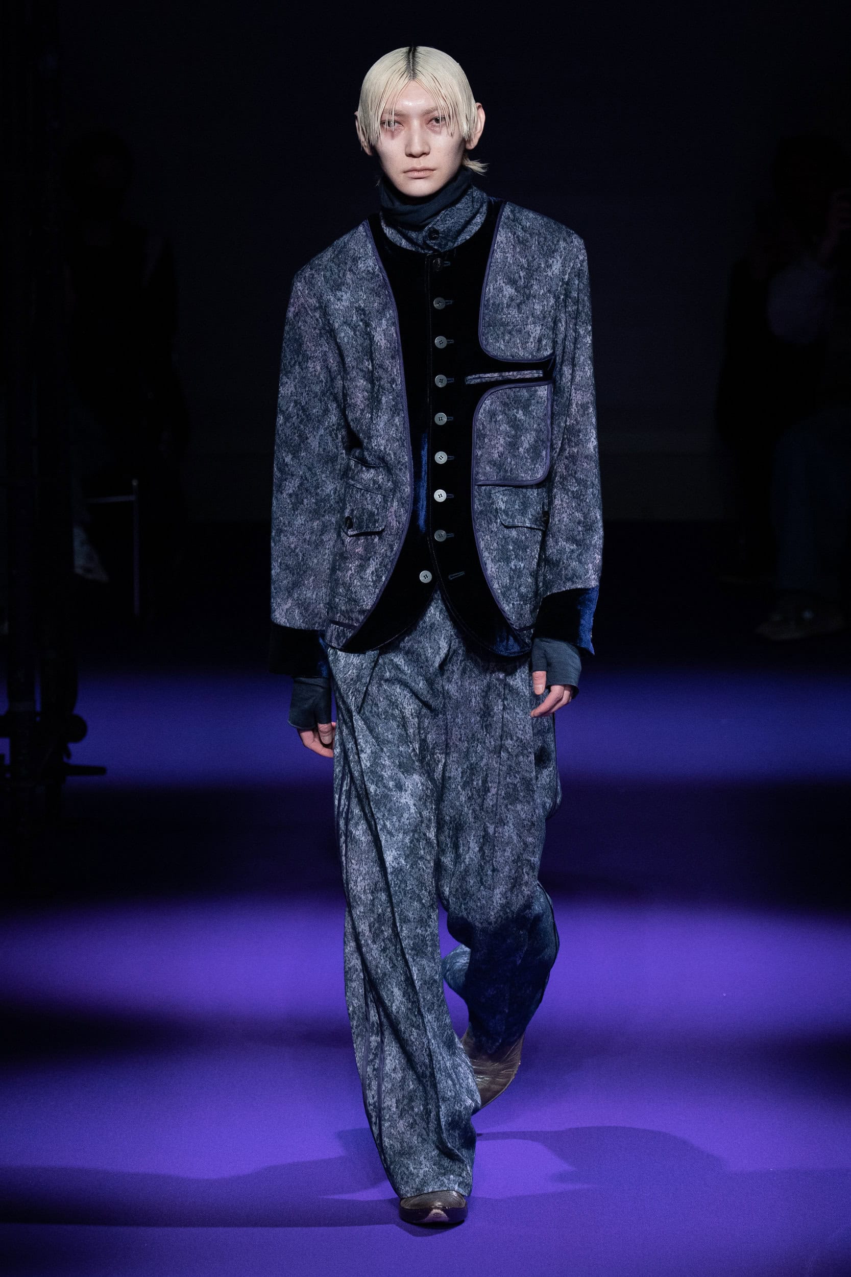 Heos Fall 2023 Fashion Show 