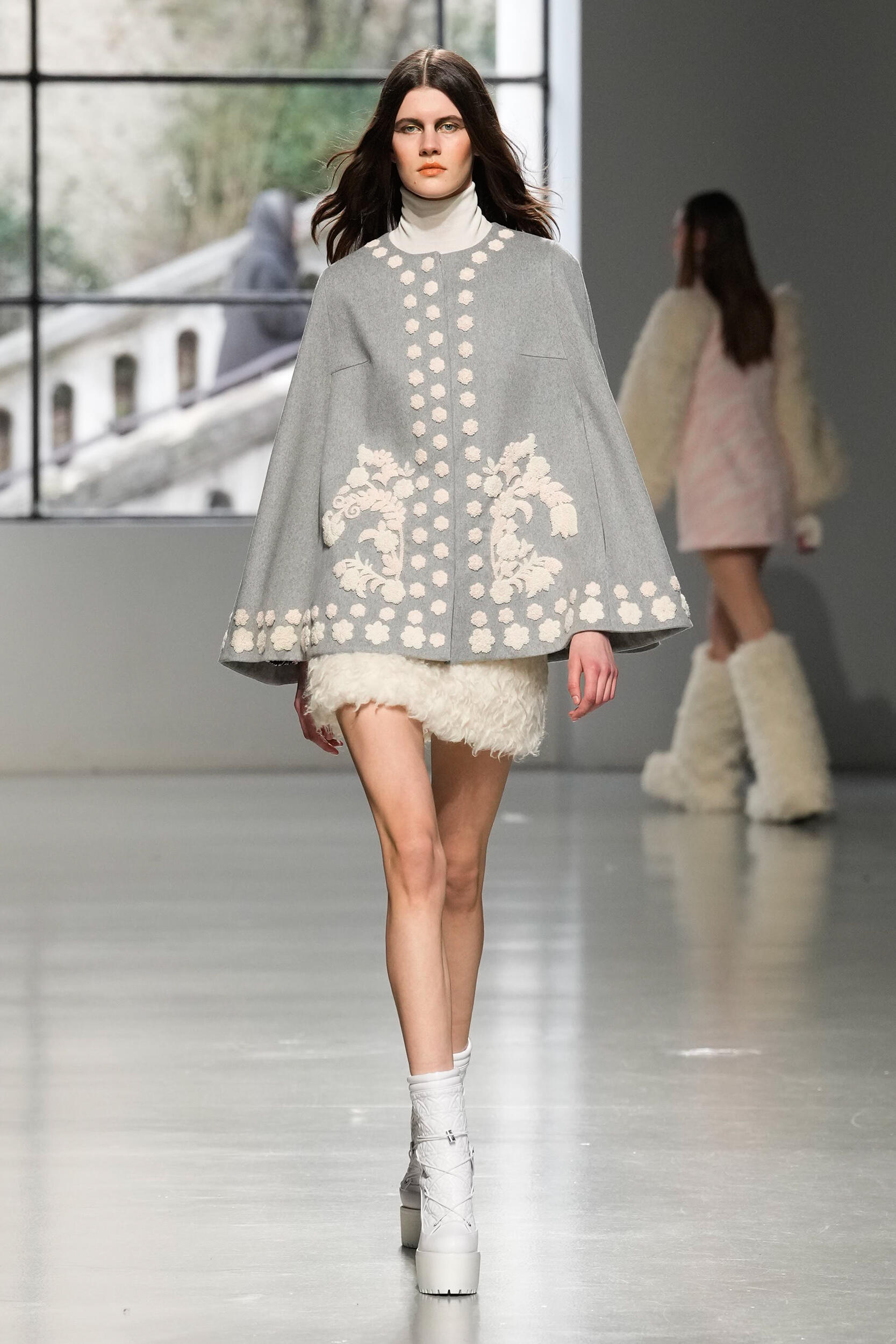 Leonard Paris Fall 2023 Fashion Show