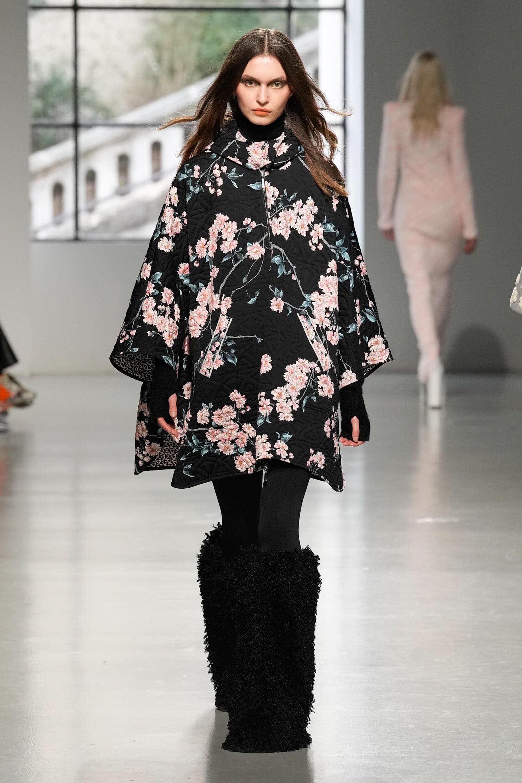 Leonard Paris Fall 2023 Fashion Show