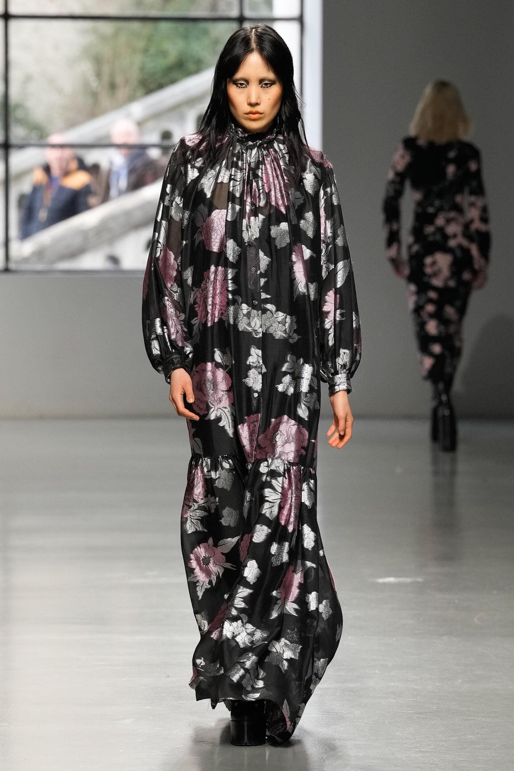 Leonard Paris Fall 2023 Fashion Show
