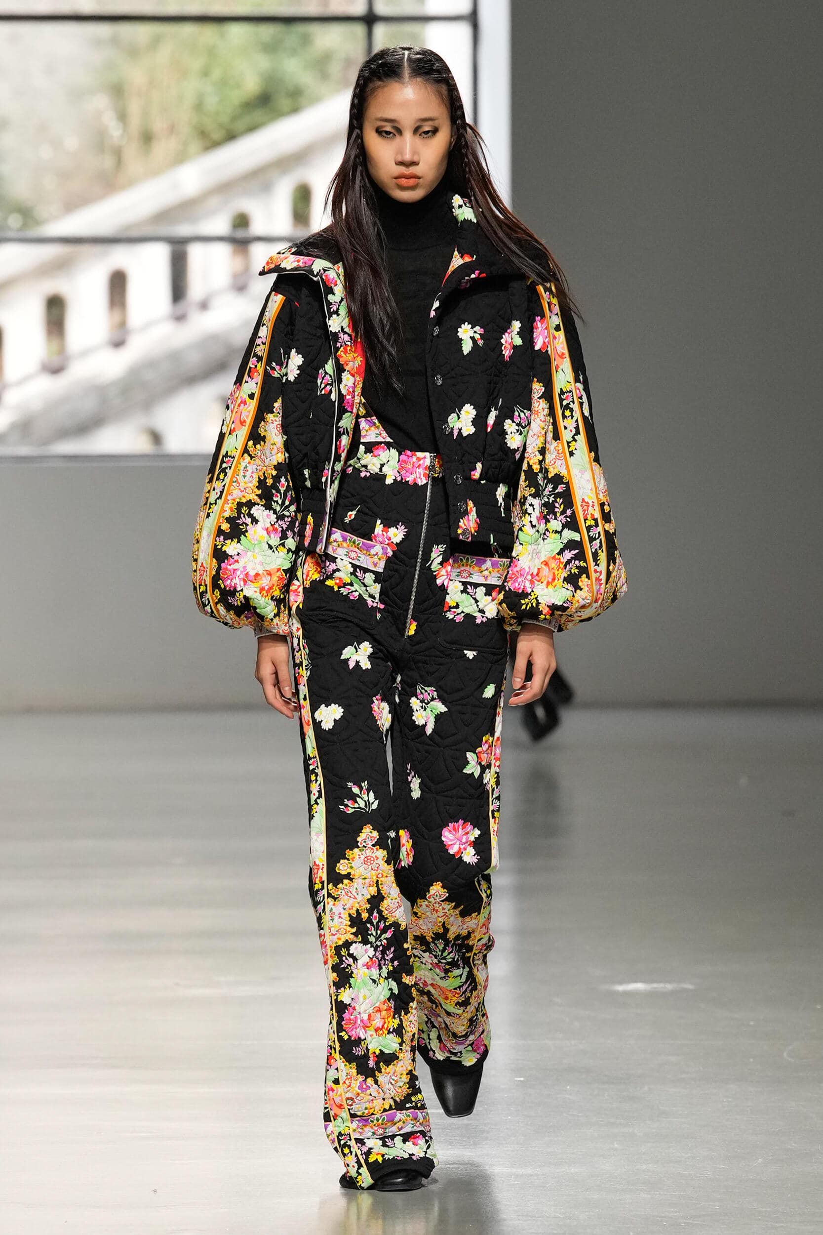 Leonard Paris Fall 2023 Fashion Show