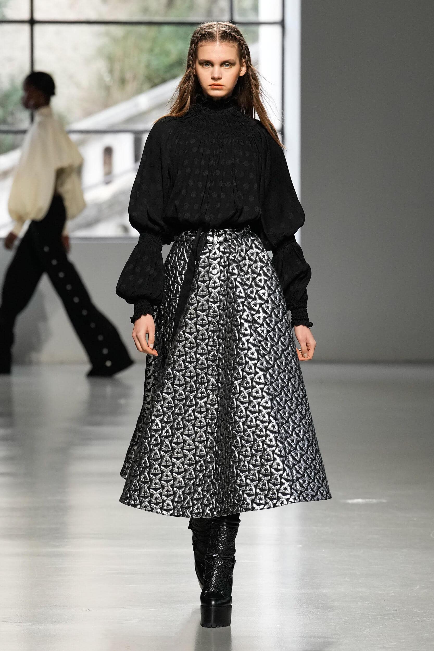 Leonard Paris Fall 2023 Fashion Show