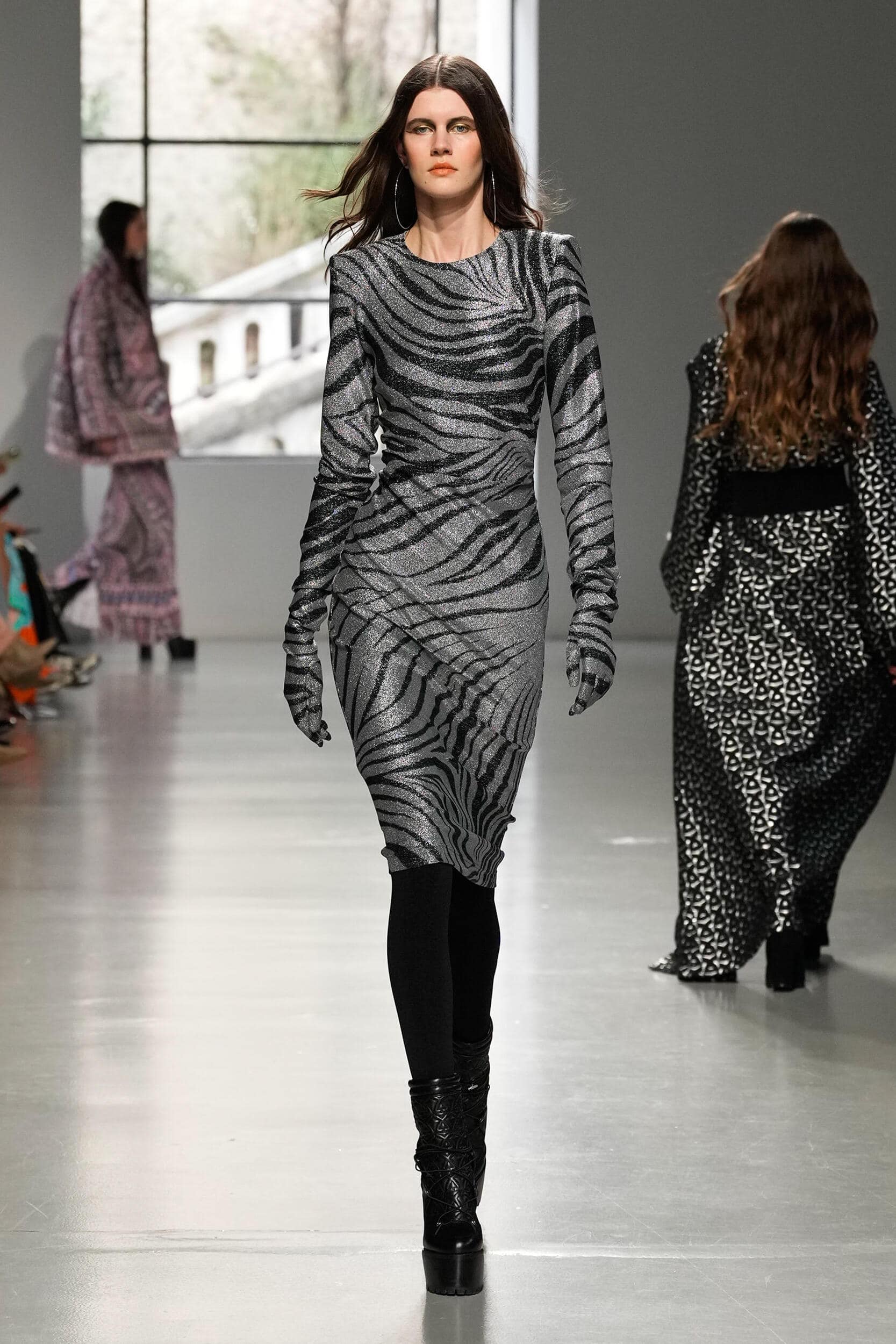 Leonard Paris Fall 2023 Fashion Show
