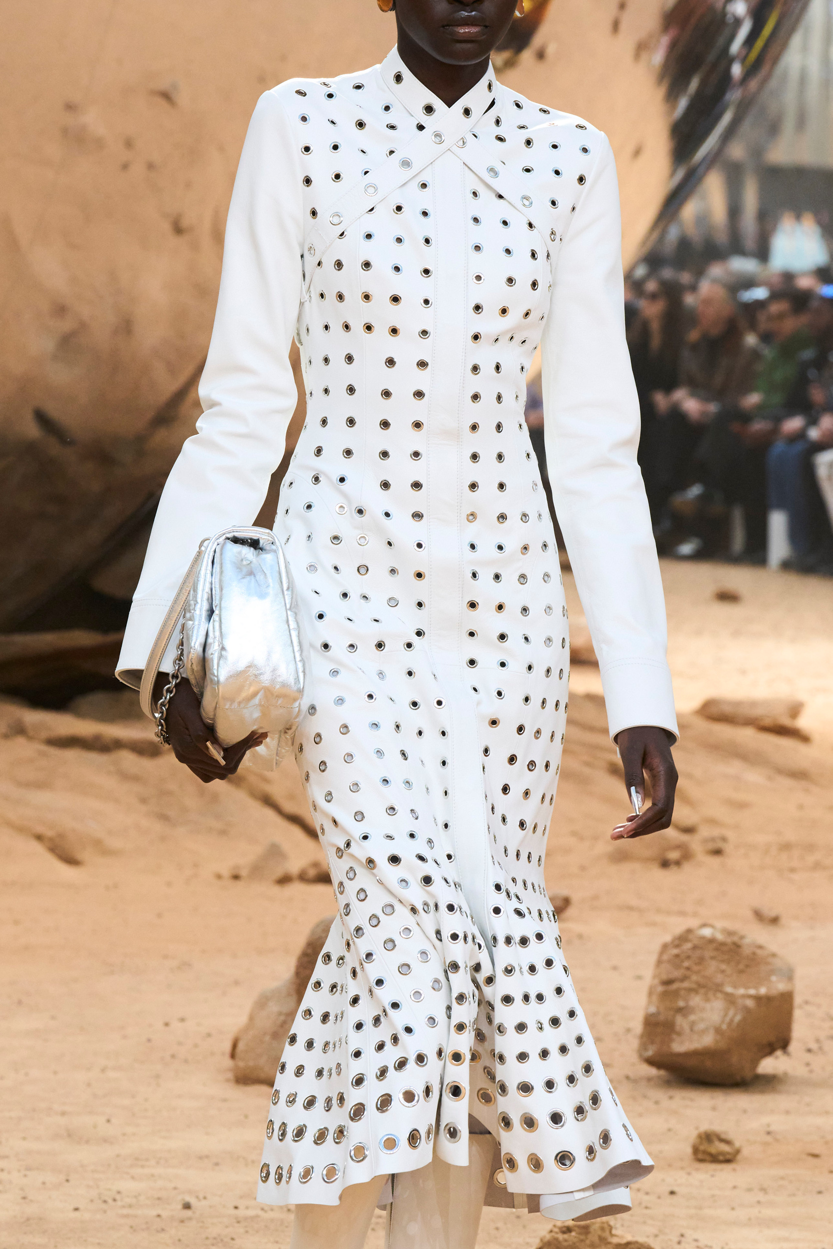 Off-white Fall 2023 Fashion Show Details