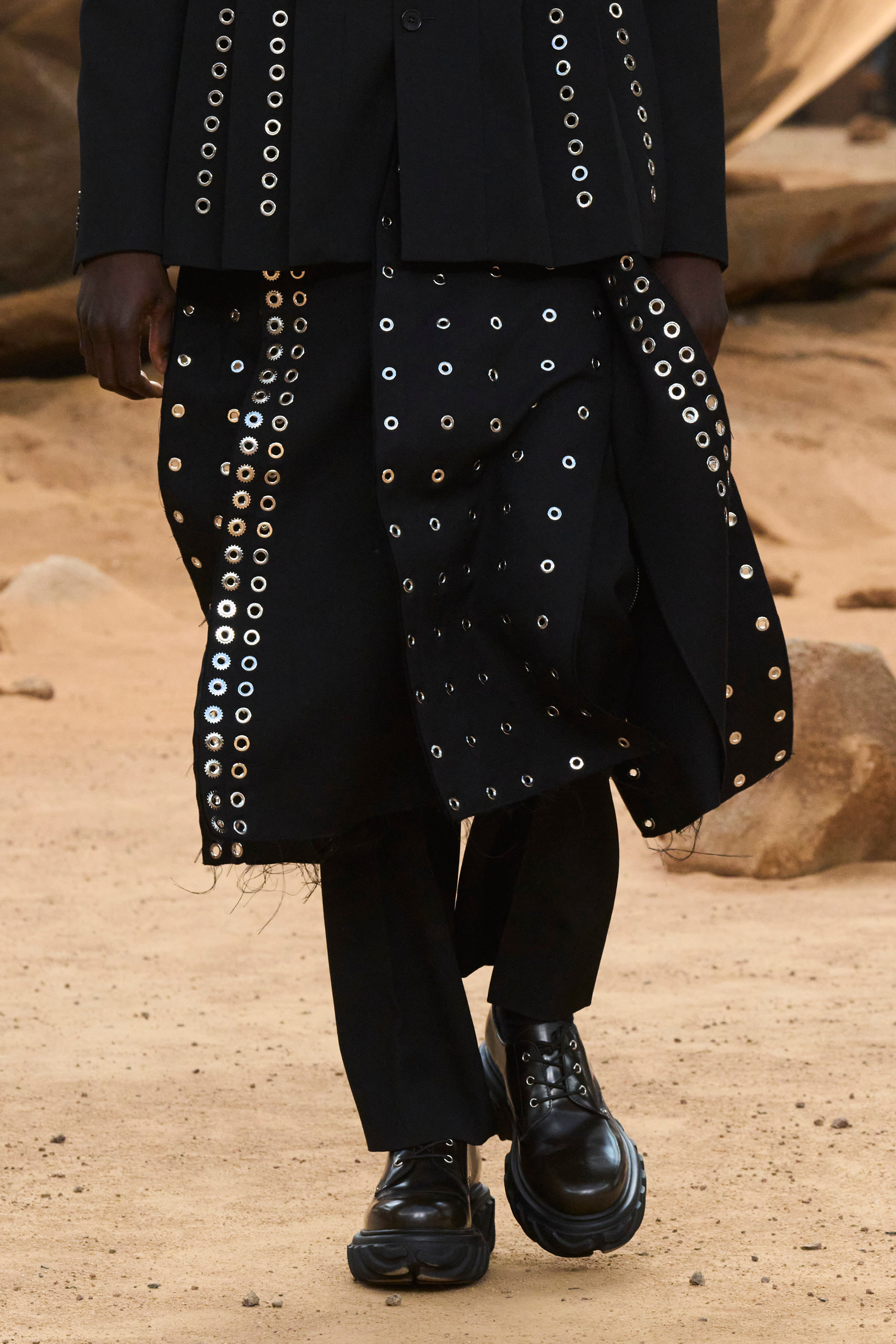 Off-white Fall 2023 Fashion Show Details