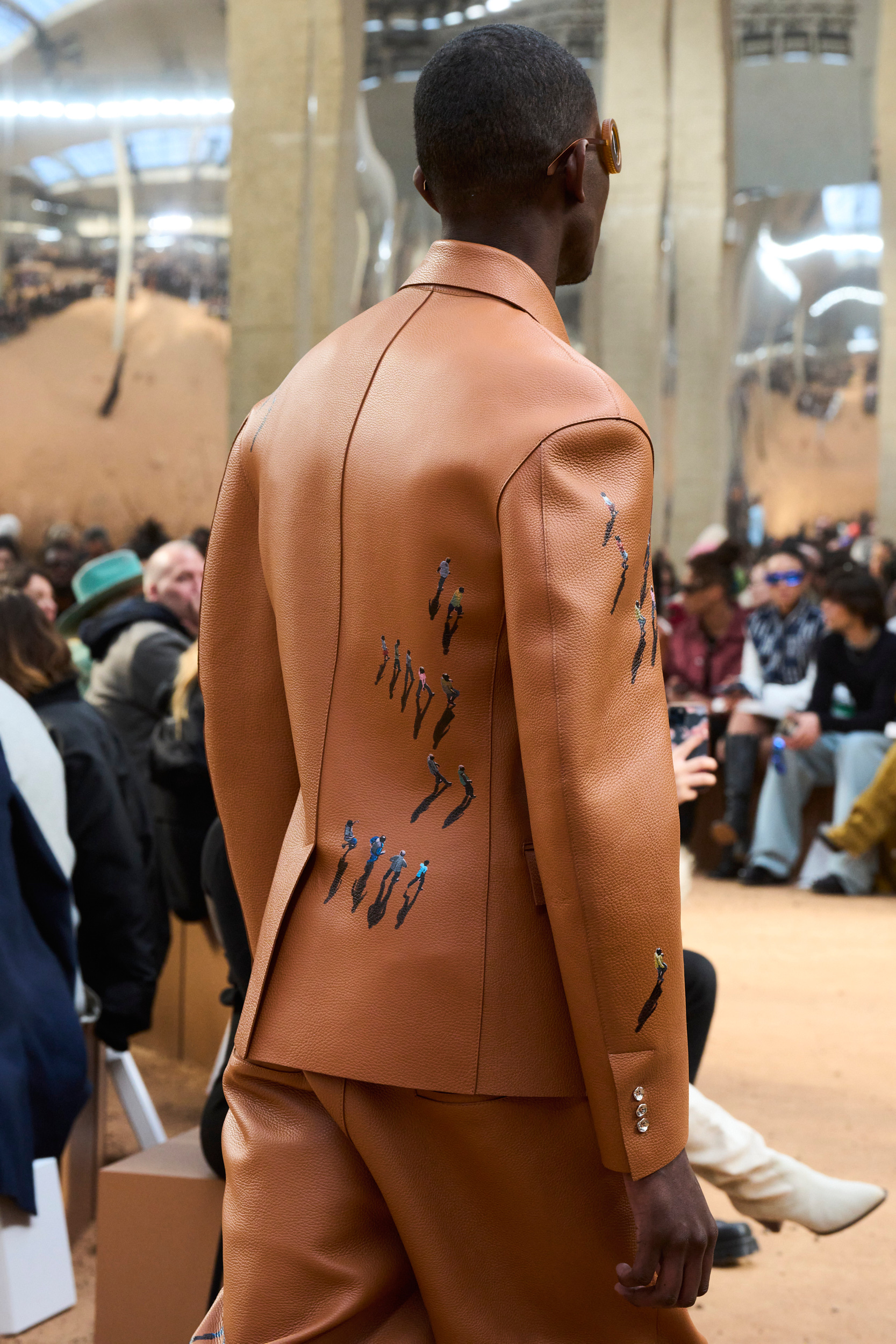 Off-white Fall 2023 Fashion Show Details