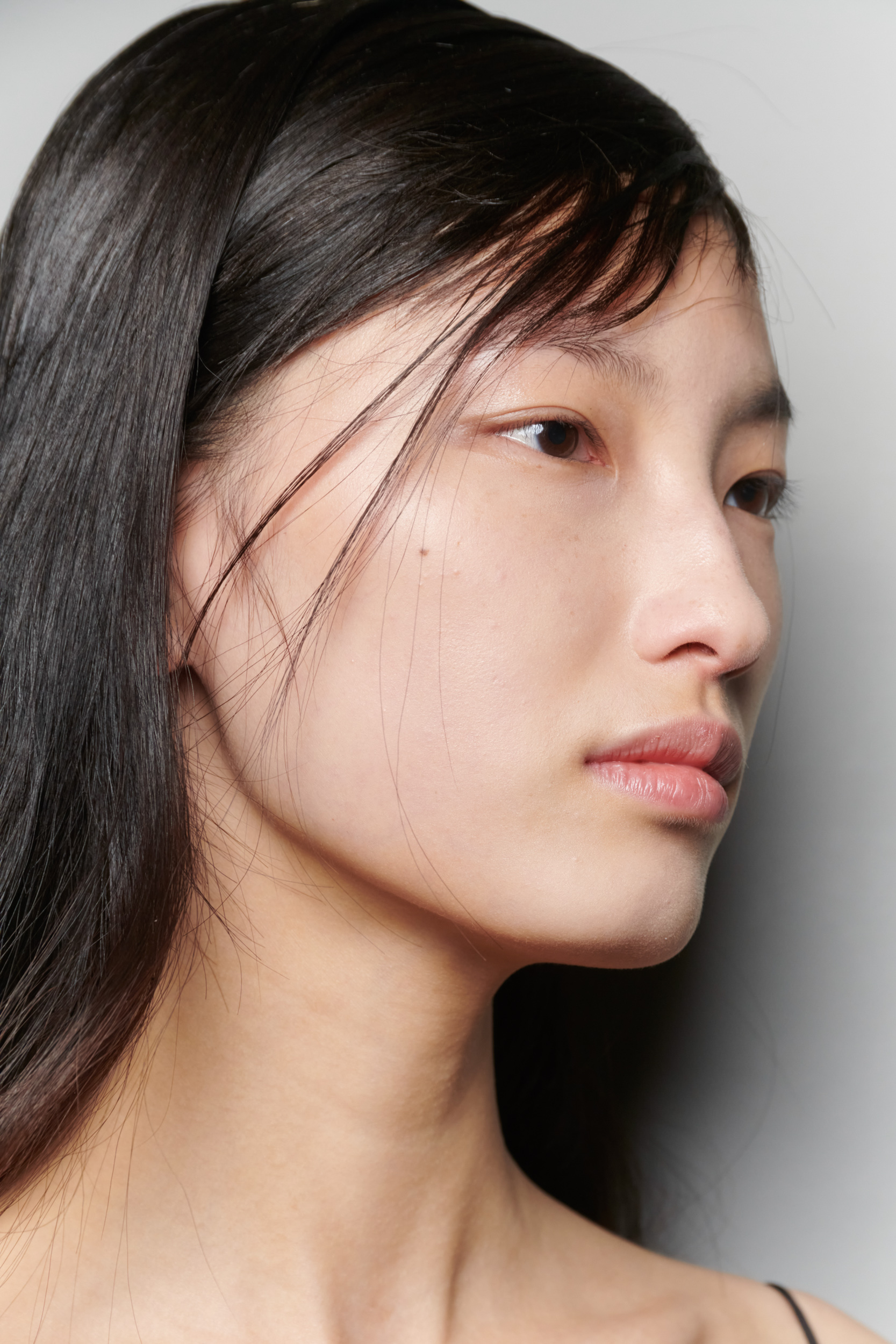 Shang Xia Fall 2023 Fashion Show Backstage