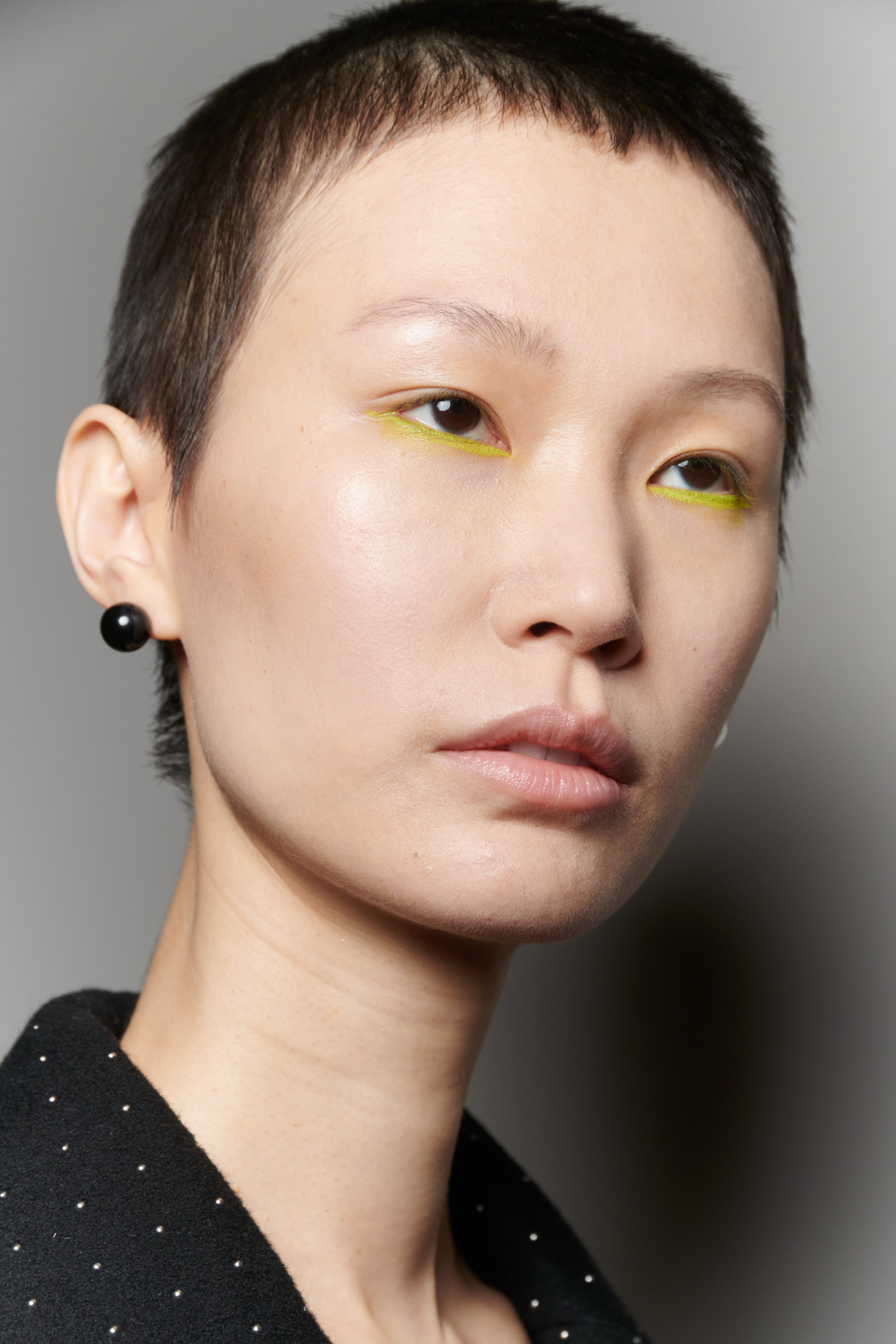 Shang Xia Fall 2023 Fashion Show Backstage