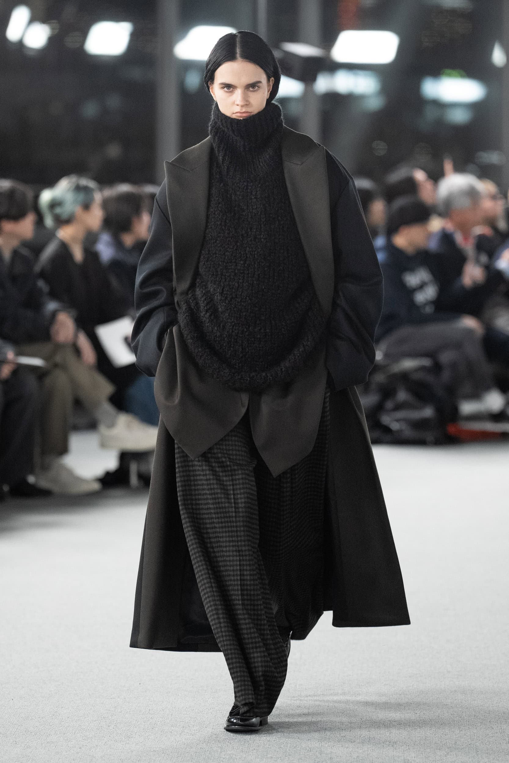 Eisen Stein Fall 2023 Fashion Show 