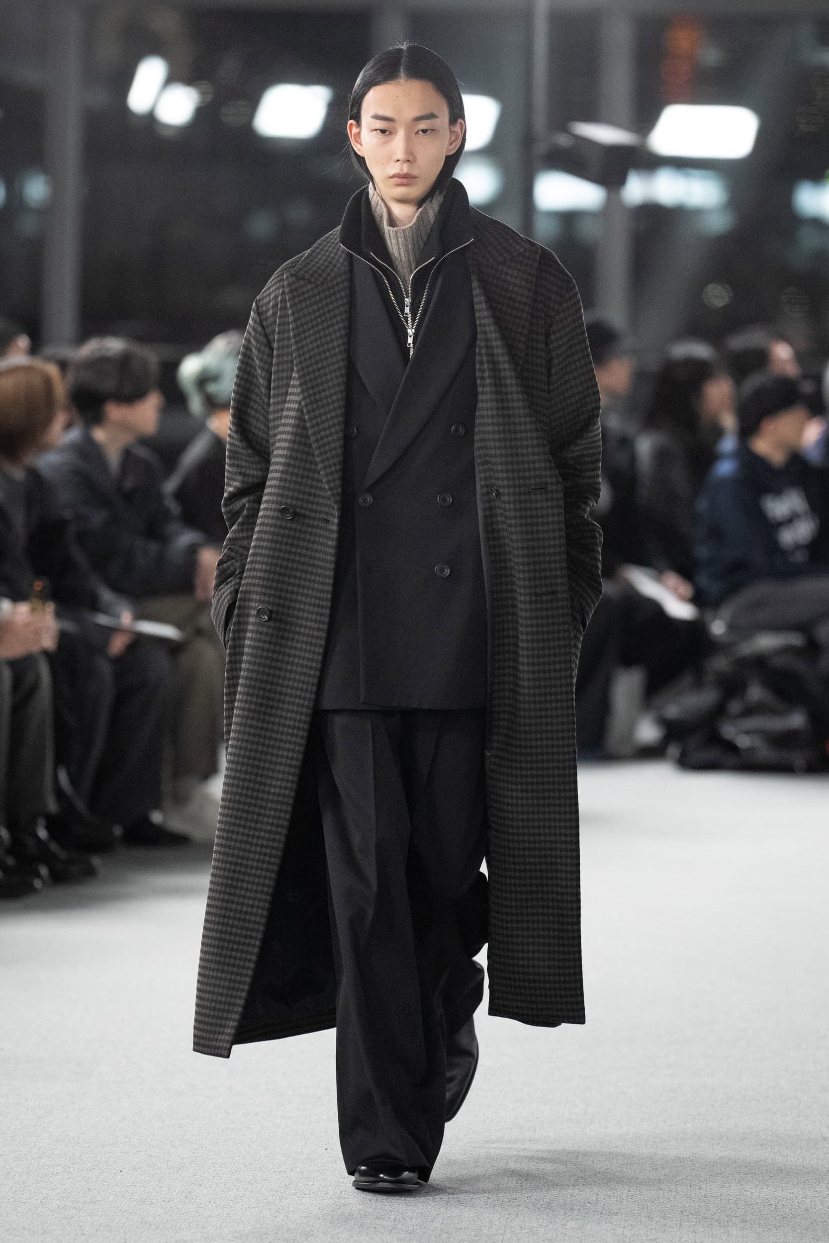 Eisen Stein Fall 2023 Fashion Show 