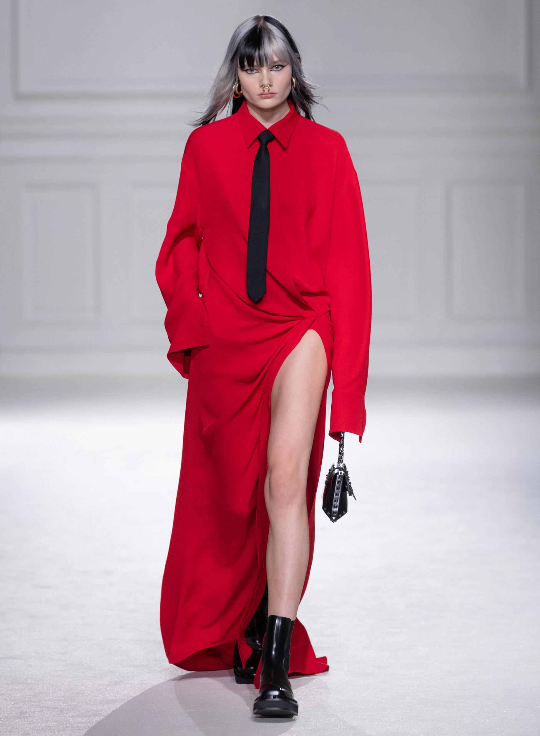 Valentino Fall 2023 Fashion Show
