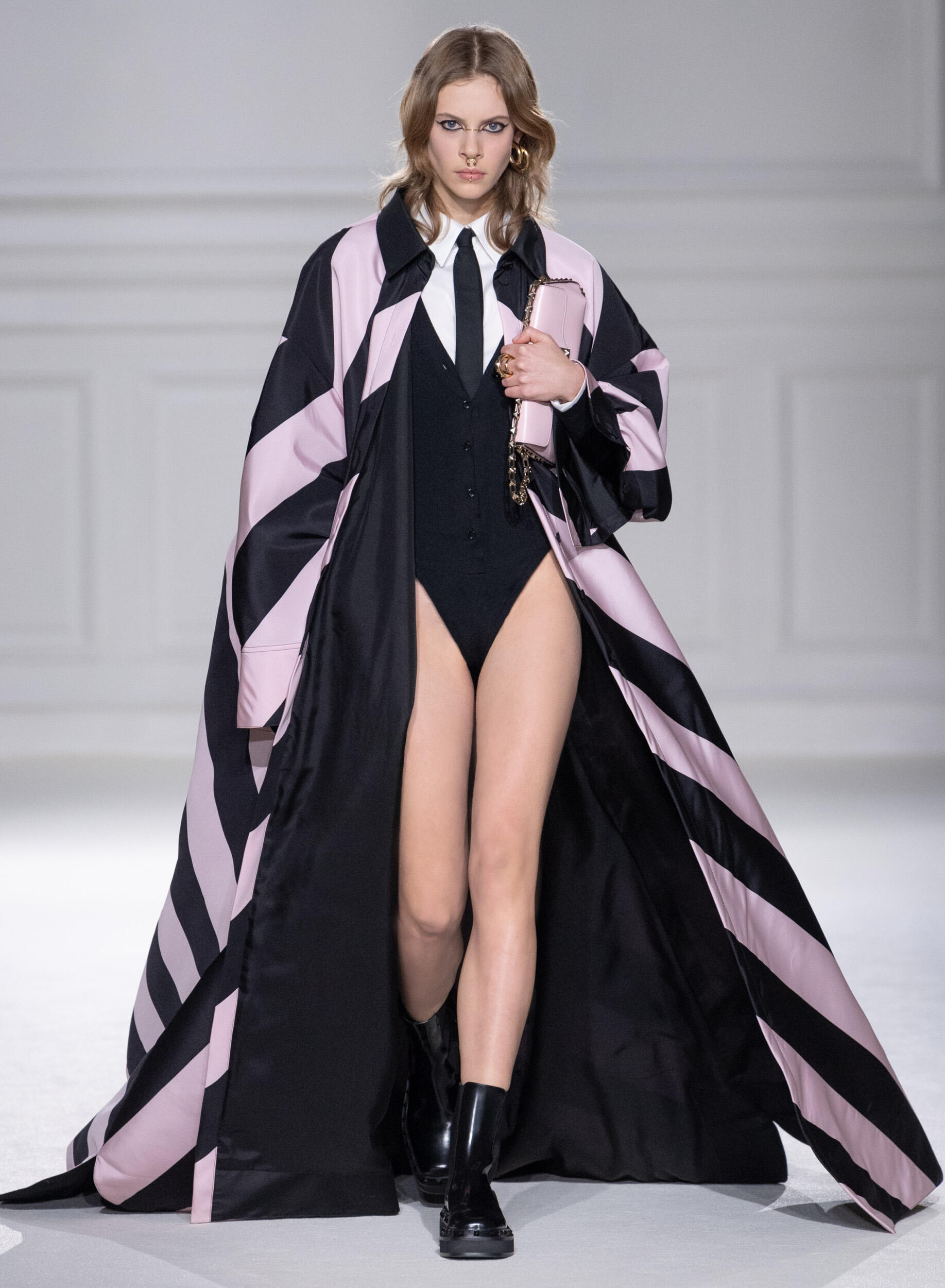 Valentino Fall 2023 Fashion Show