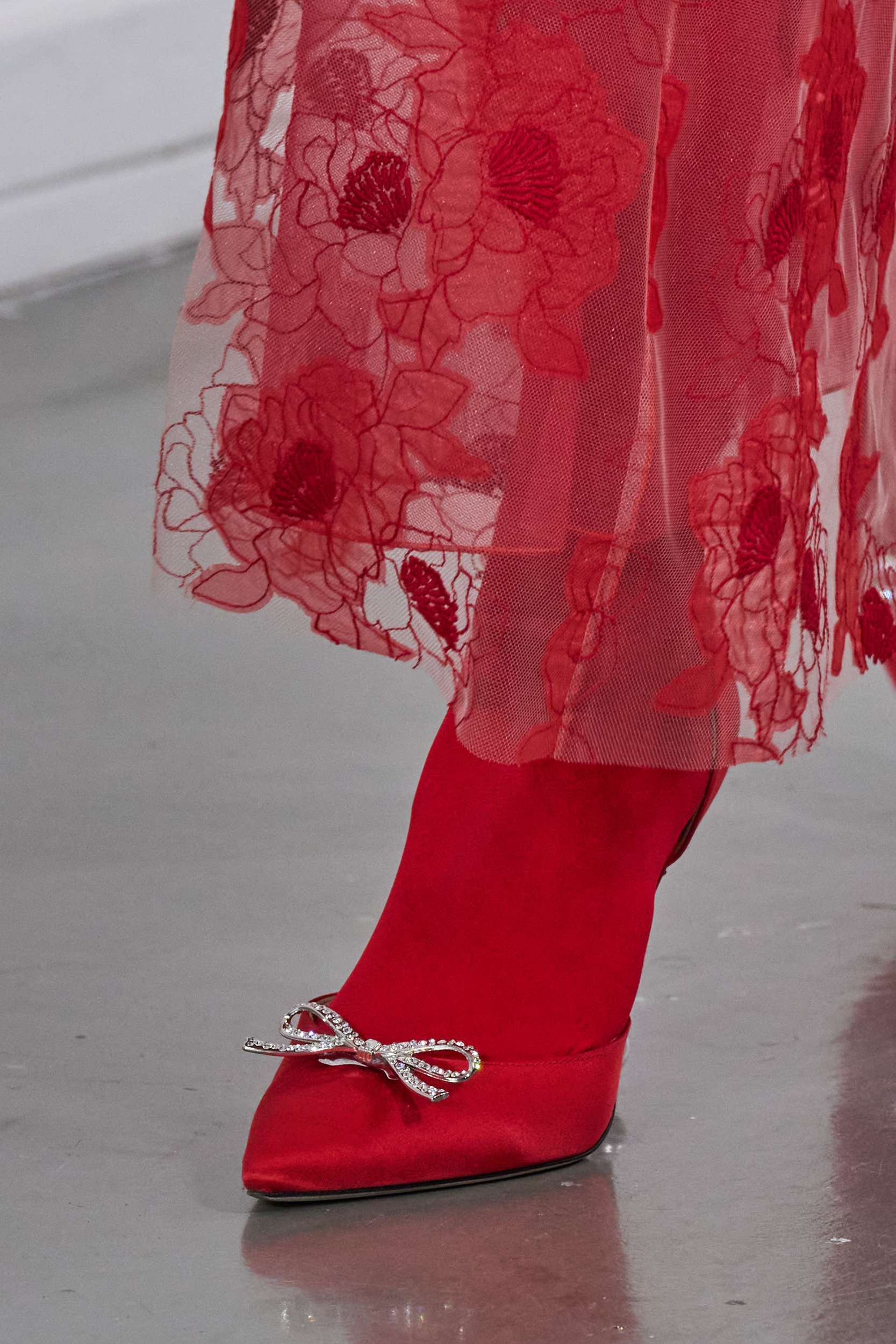 Giambattista Valli Fall 2023 Fashion Show Details