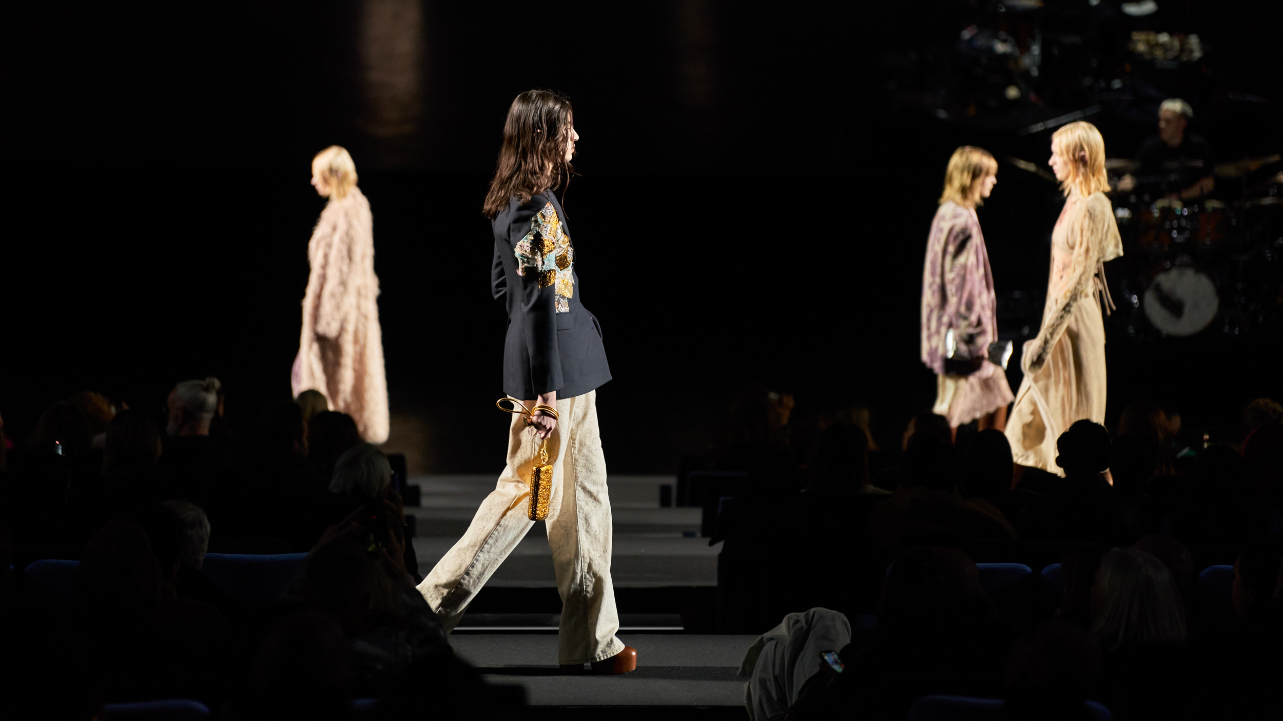 Dries Van Noten Fall 2023 Fashion Show Atmosphere | The Impression