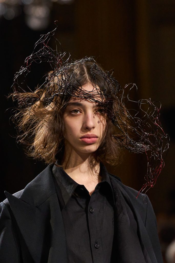 Yohji Yamamoto Fall 2023 Fashion Show Details | The Impression