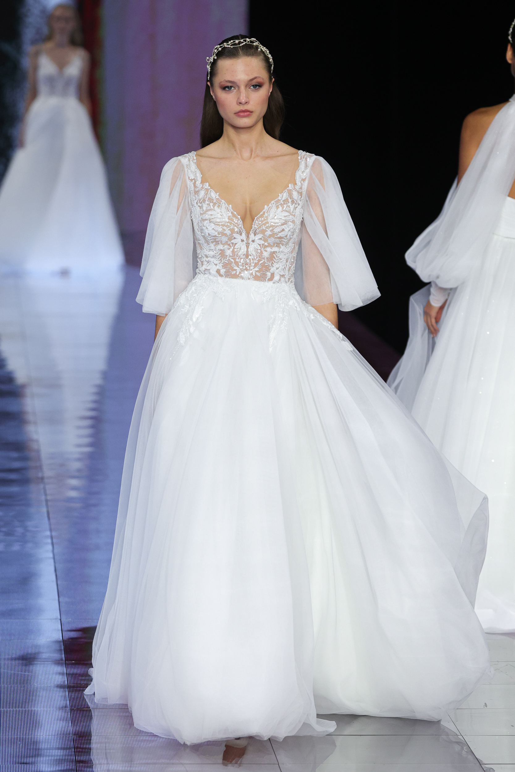 Gbs Herve Paris Bridal 2024 Fashion Show 