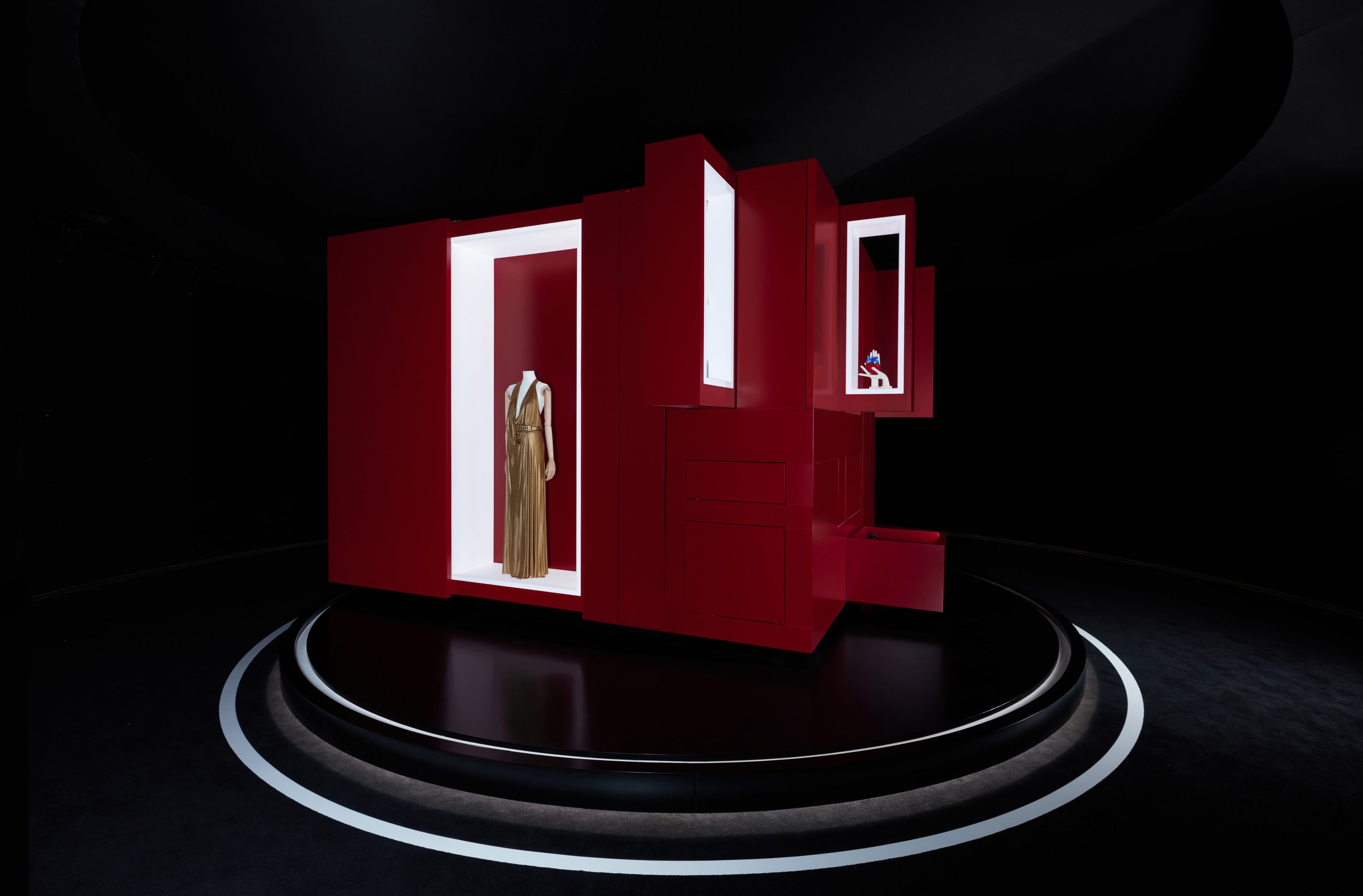 Gucci Cosmos: exposição dos designs mais icônicos da marca em 102 anos de  história